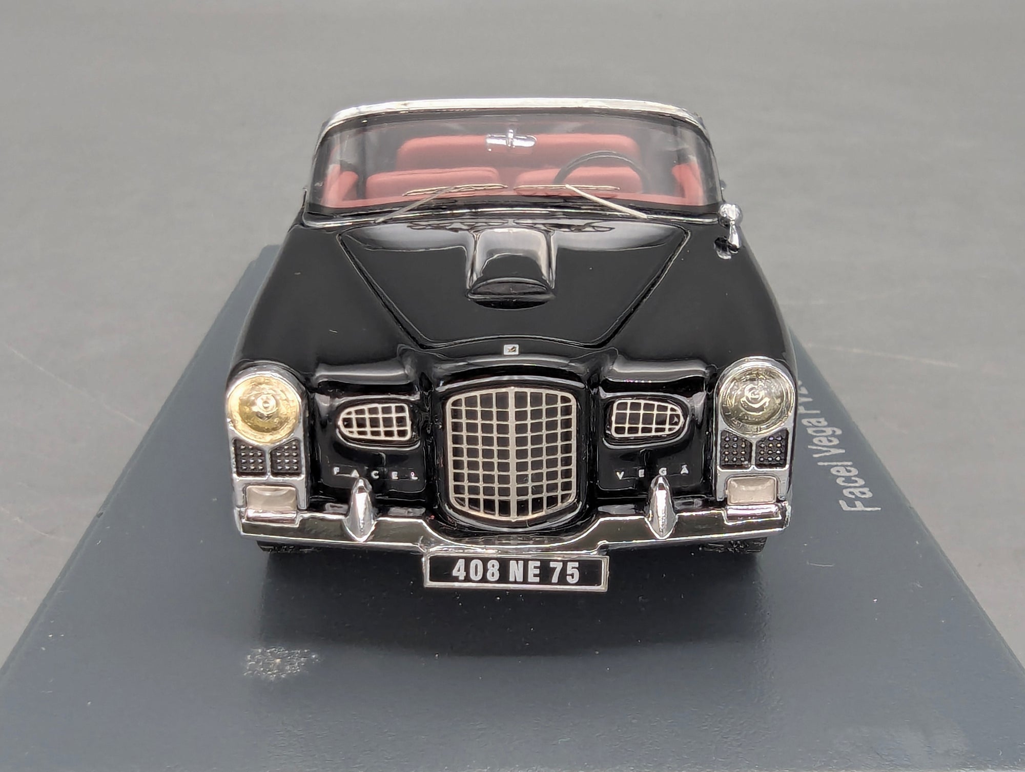 Modellautos 1:43 Neo Scale Models Facel Vega FV2c Convertible Schwarz mit OVP