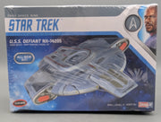 Raumschiff Modell Bausatz 1:1000 Polar Lights  Star Trek Deep Space Nine U.S.S. Defiant NX-74205 mit OVP