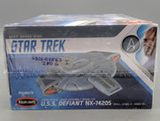 Raumschiff Modell Bausatz 1:1000 Polar Lights  Star Trek Deep Space Nine U.S.S. Defiant NX-74205 mit OVP