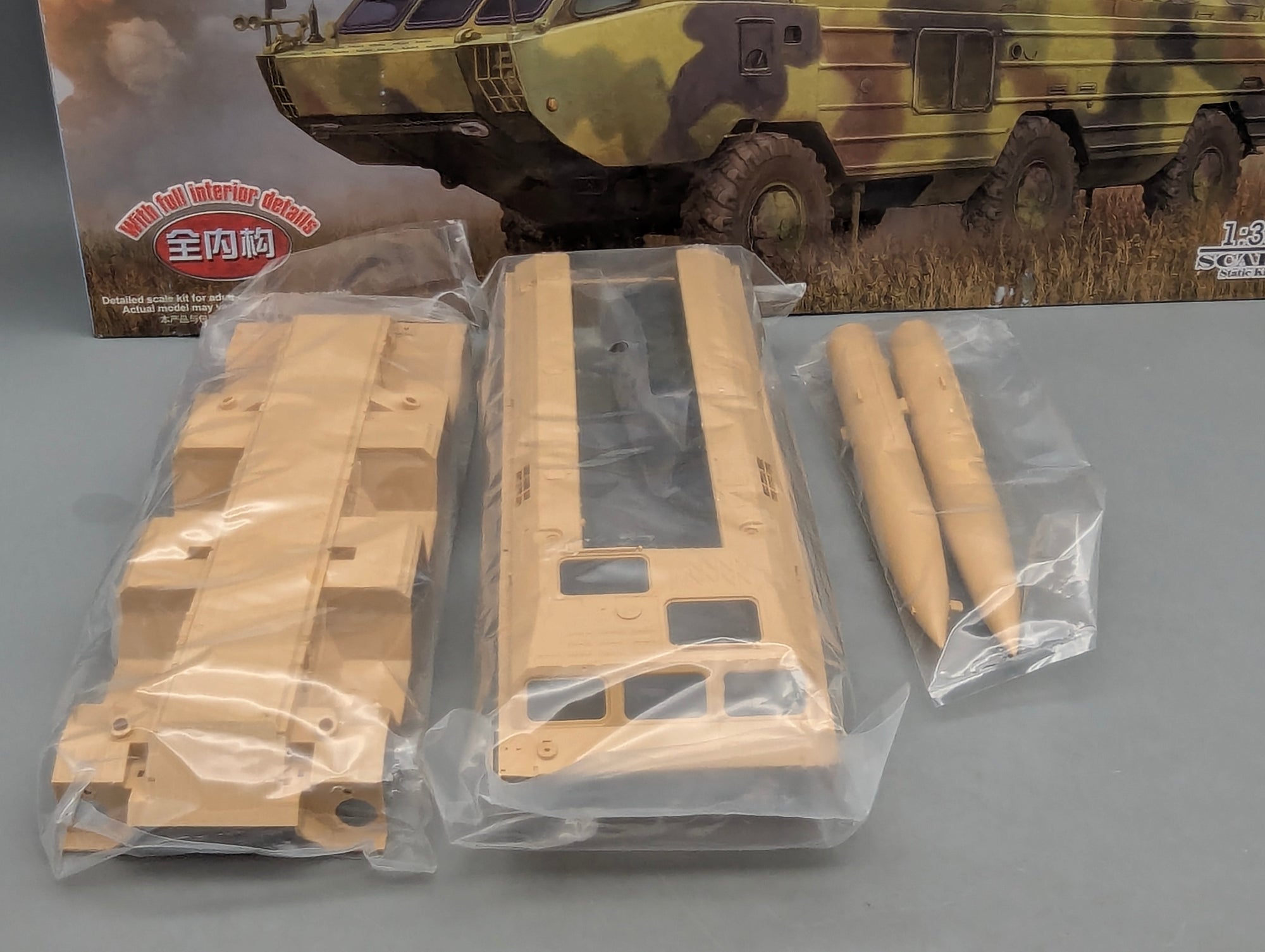 Panzer Modell Bausatz 1:35 Hobby Boss 85509 Russian 9K79 Tochka mit OVP