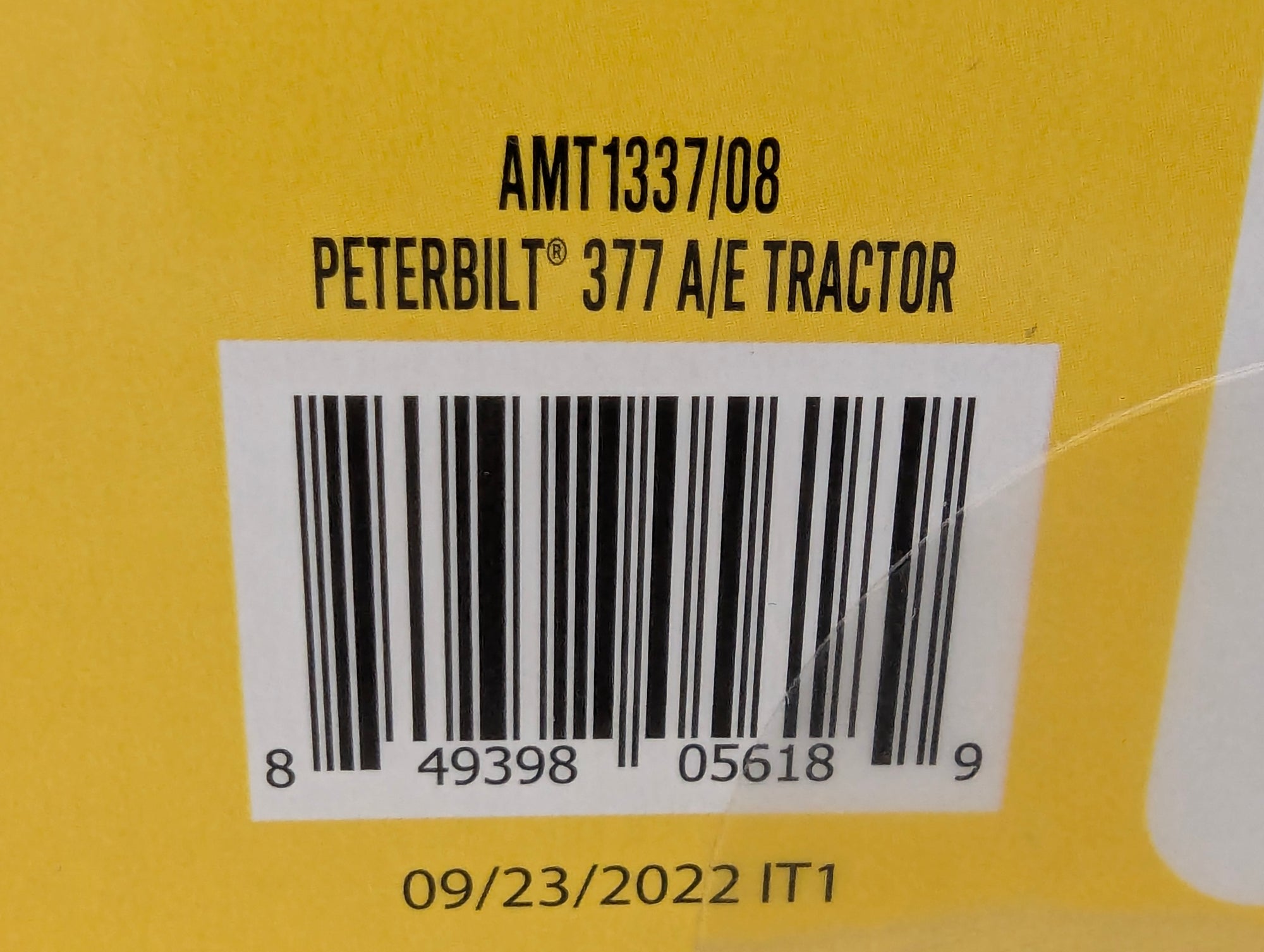 LKW Modell Bausatz 1:24 amt Round2 Peterbilt 377 A/E Tractor Zugmaschine mit OVP