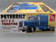 LKW Modell Bausatz 1:24 amt Round2 Peterbilt 377 A/E Tractor Zugmaschine mit OVP