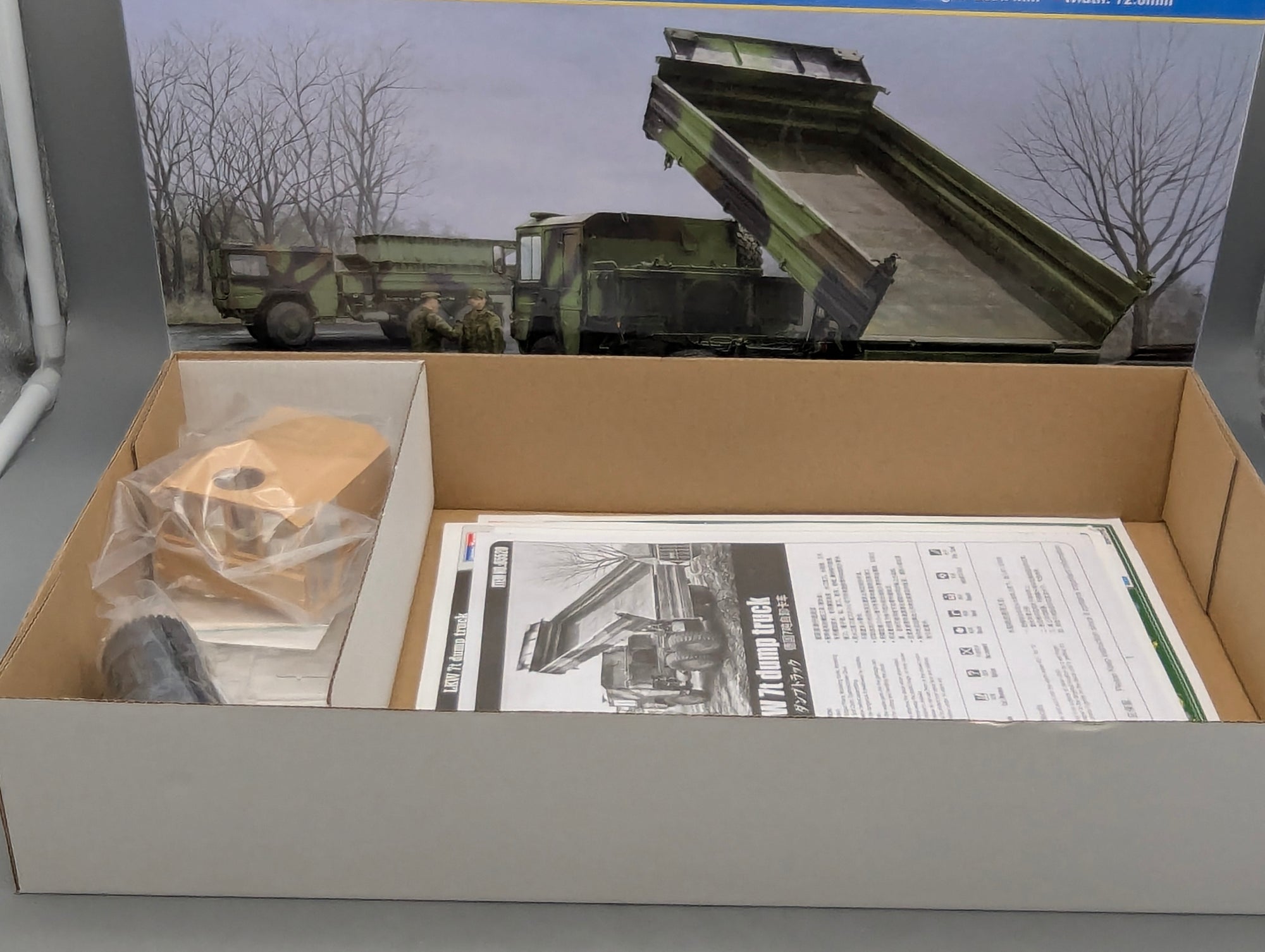 LKW Modell Bausatz 1:35 Hobby Boss 85520 LKW 7t Dump Truck mit OVP