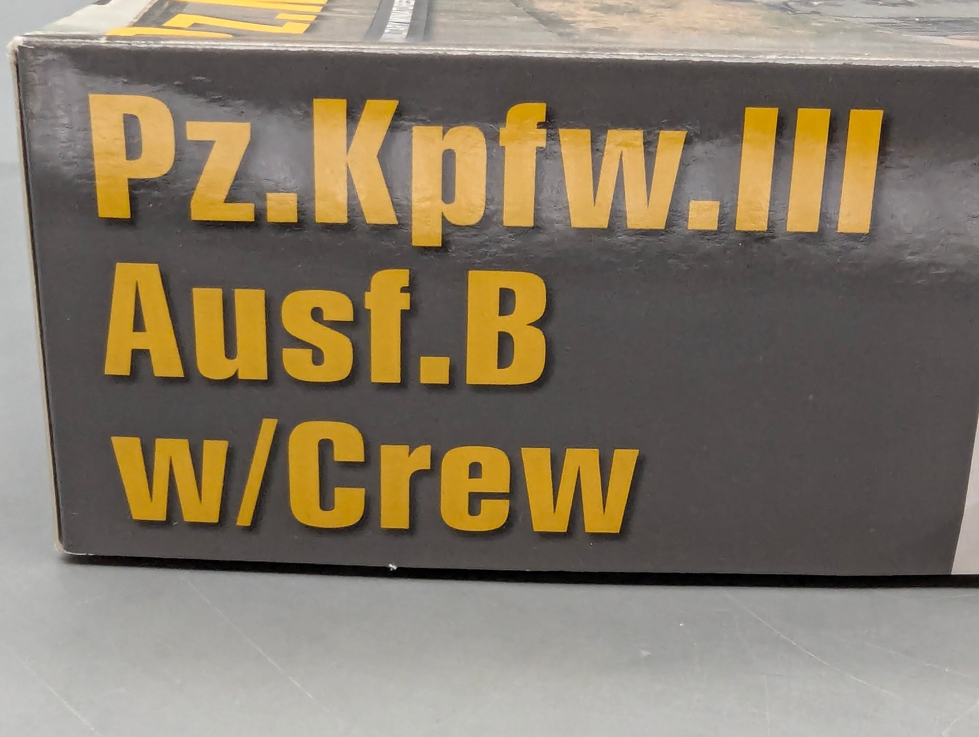 Panzer Modell Bausatz 1:35 MiniArt 35221 Pz.Kpfw.III Ausf.B w/Crew mit OVP