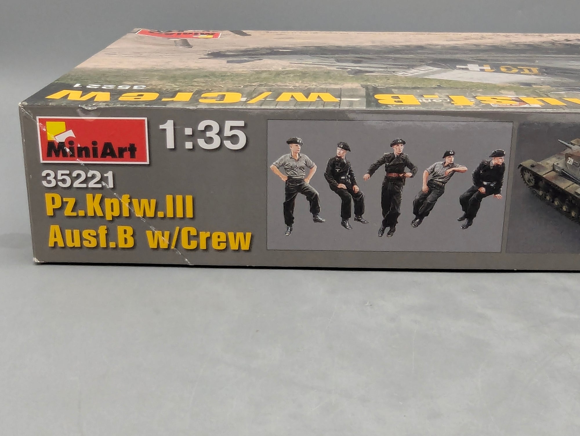 Panzer Modell Bausatz 1:35 MiniArt 35221 Pz.Kpfw.III Ausf.B w/Crew mit OVP