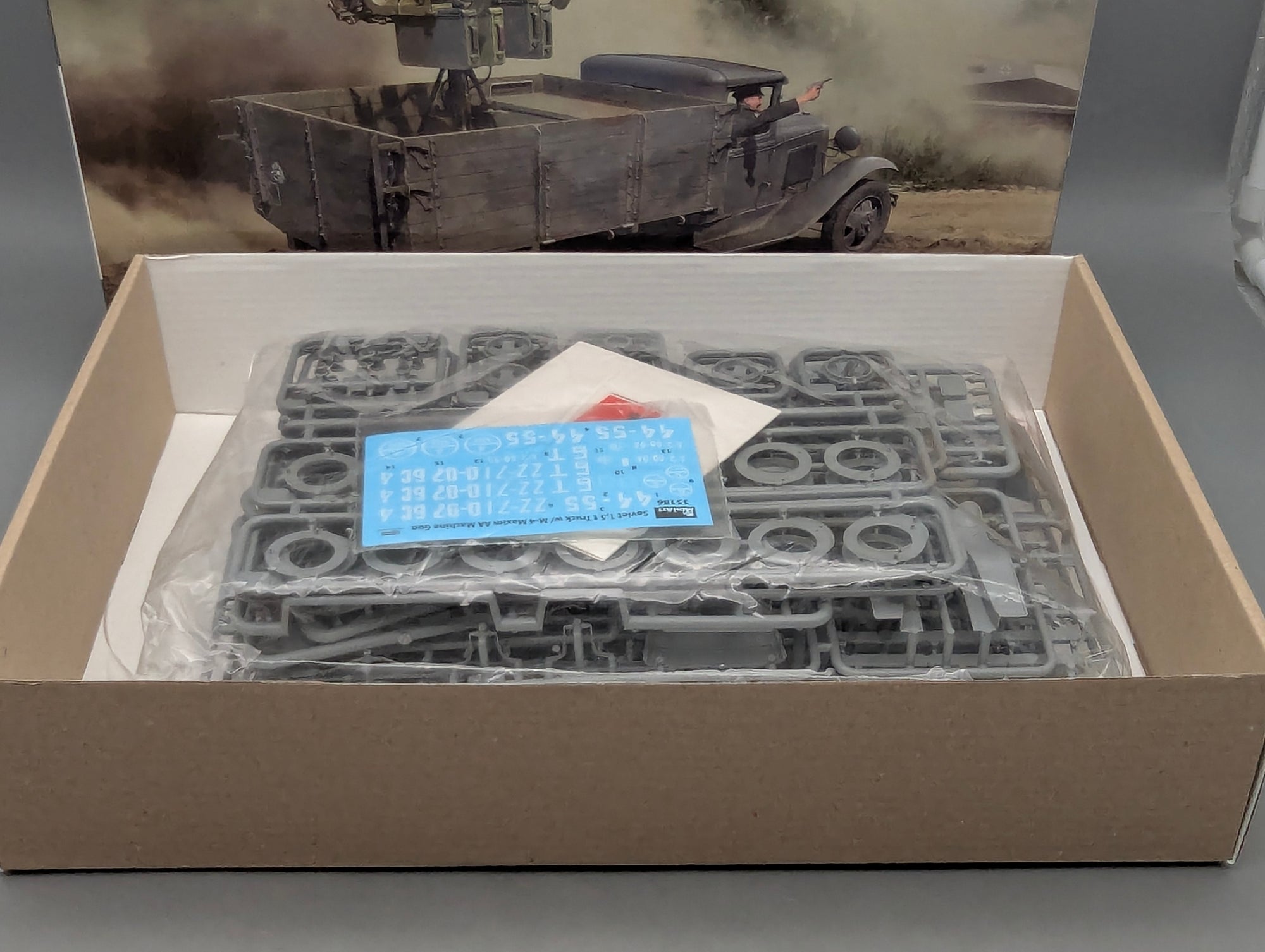 LKW Modell Bausatz 1:35 MiniArt 35186 Soviet 1,5 t Truck w/Gun mit OVP