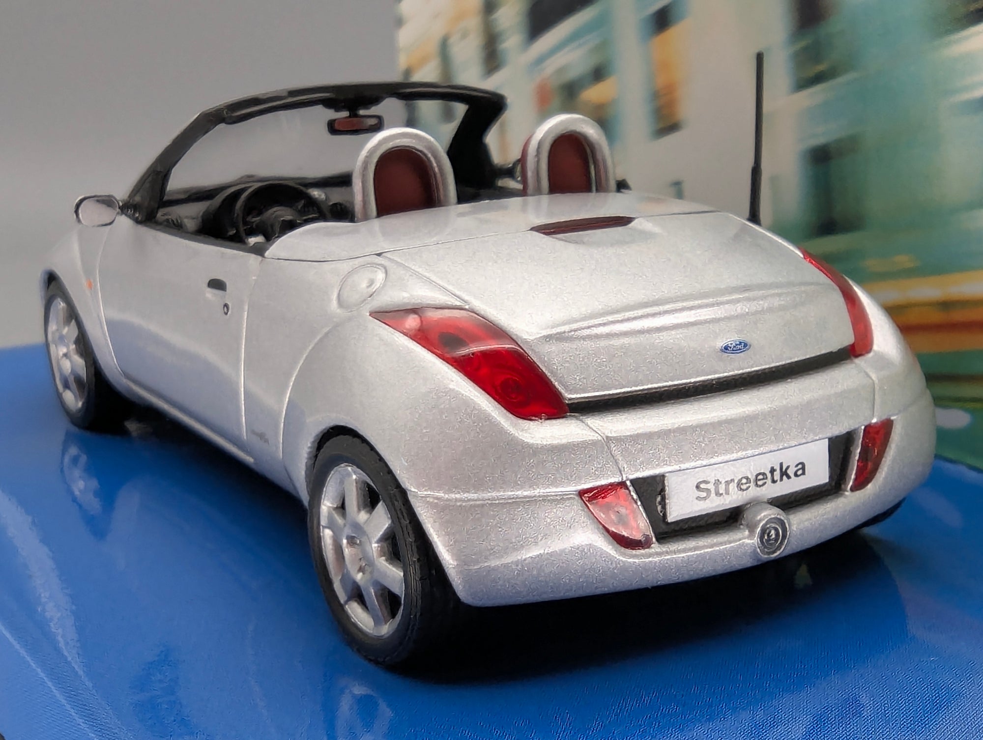 Model Cars 1:43 Minichamps Mercedes Benz SL65 AMG Black Series Silver with original packaging