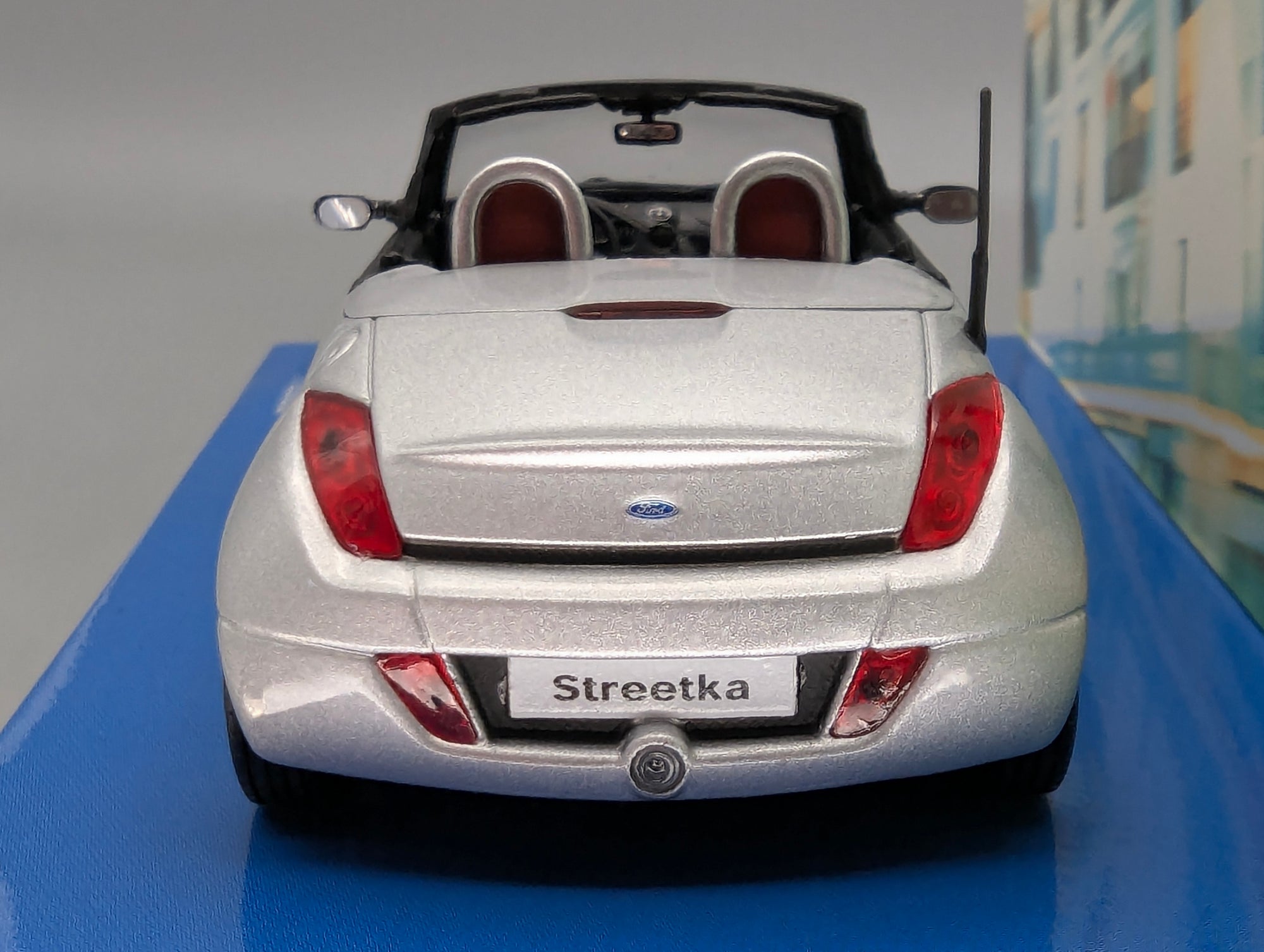 Model Cars 1:43 Minichamps Mercedes Benz SL65 AMG Black Series Silver with original packaging