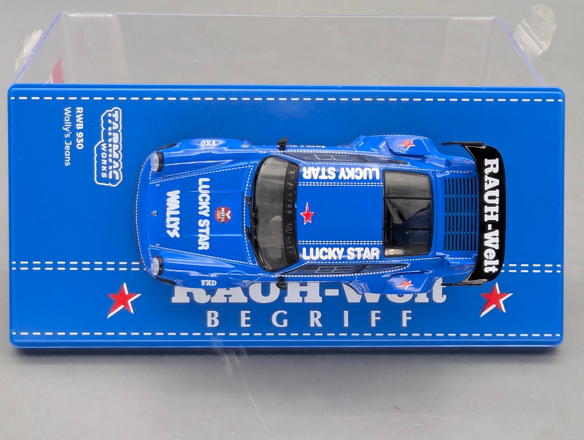 Model Cars 1:43 Minichamps Mercedes Benz SL65 AMG Black Series Silver with original packaging