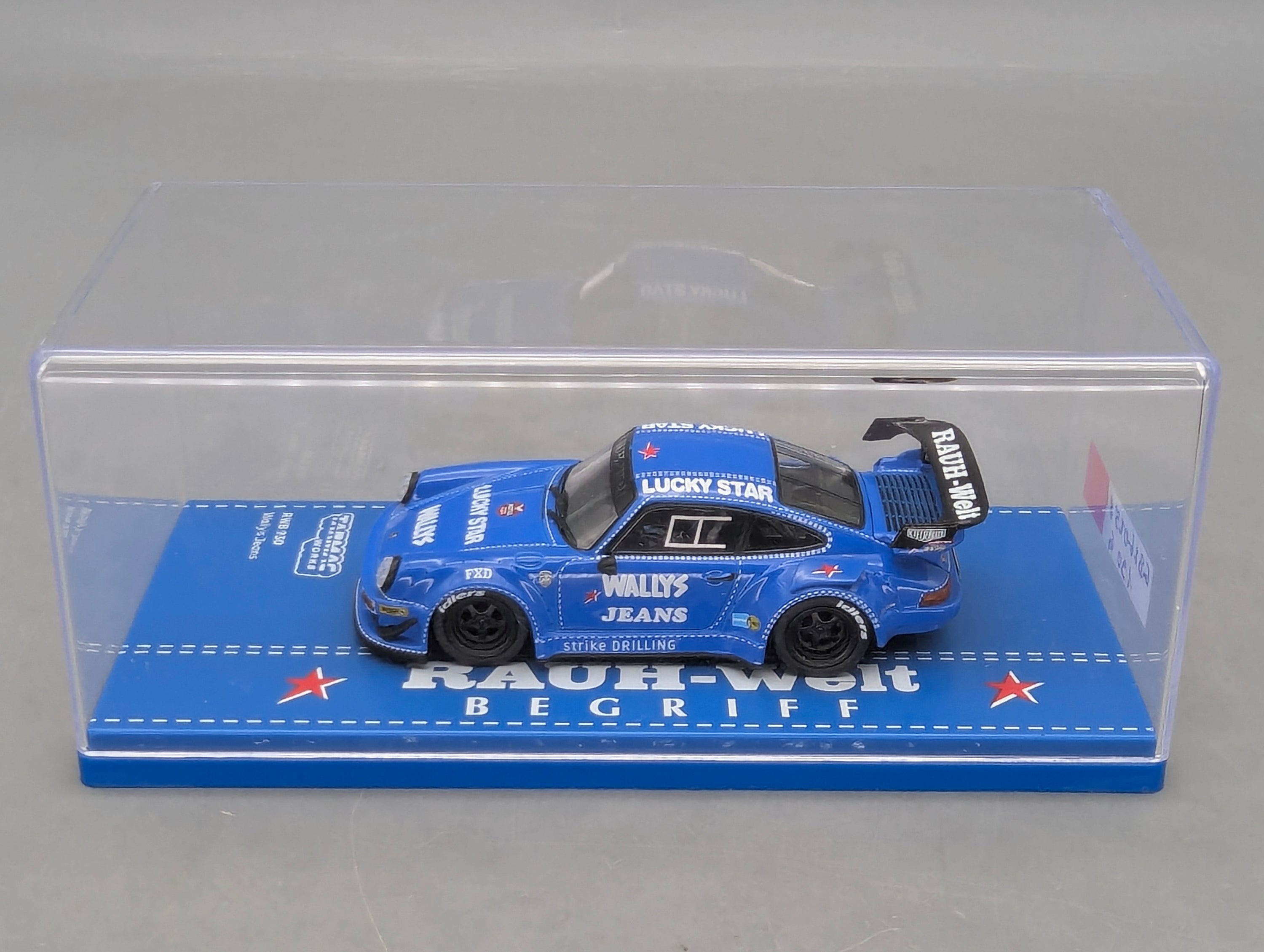 Model Cars 1:43 Minichamps Mercedes Benz SL65 AMG Black Series Silver with original packaging