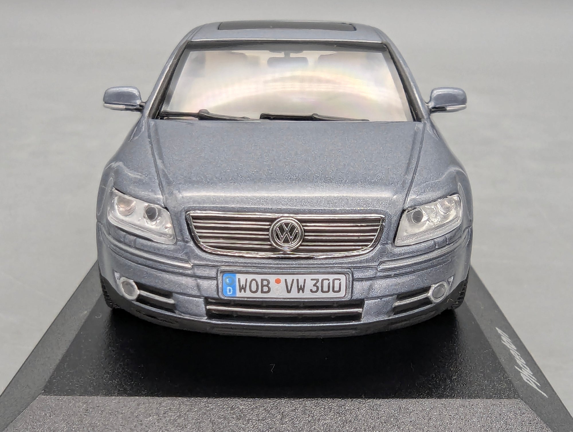 Model Cars 1:43 Minichamps Mercedes Benz SL65 AMG Black Series Silver with original packaging