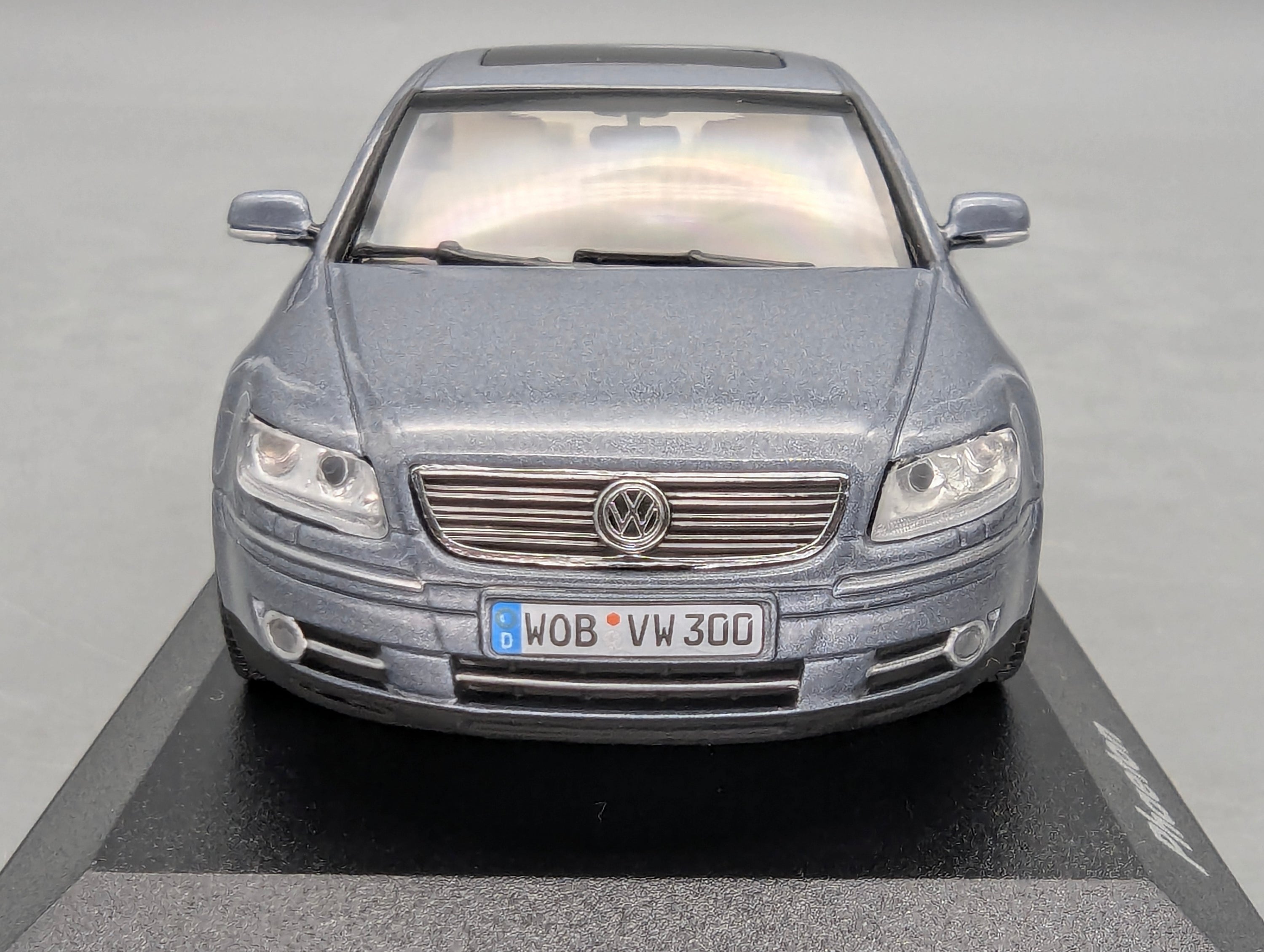 Model Cars 1:43 Minichamps Mercedes Benz SL65 AMG Black Series Silver with original packaging