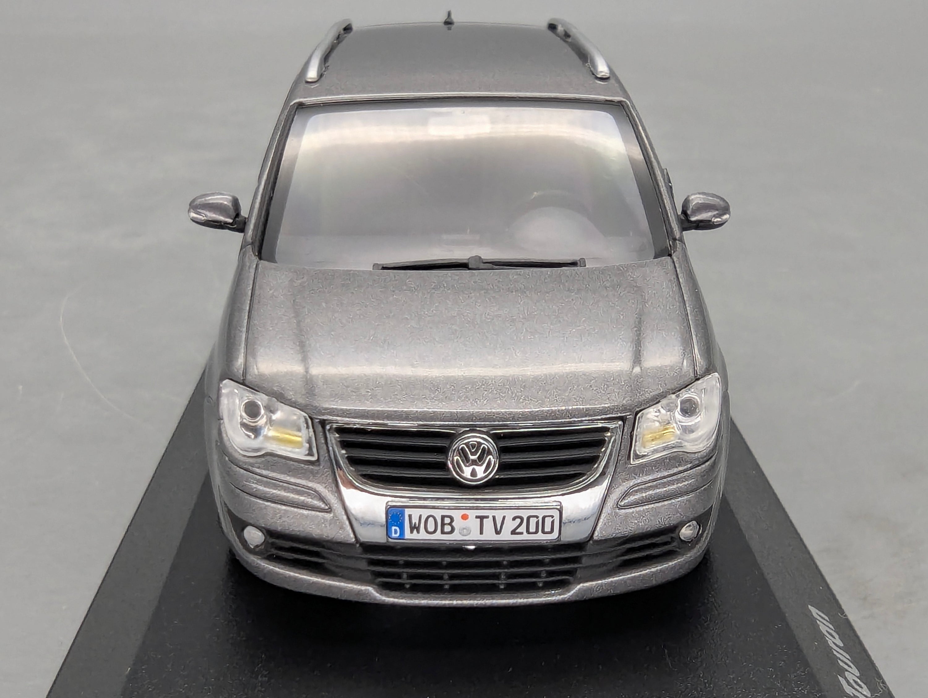 Model Cars 1:43 Minichamps Mercedes Benz SL65 AMG Black Series Silver with original packaging