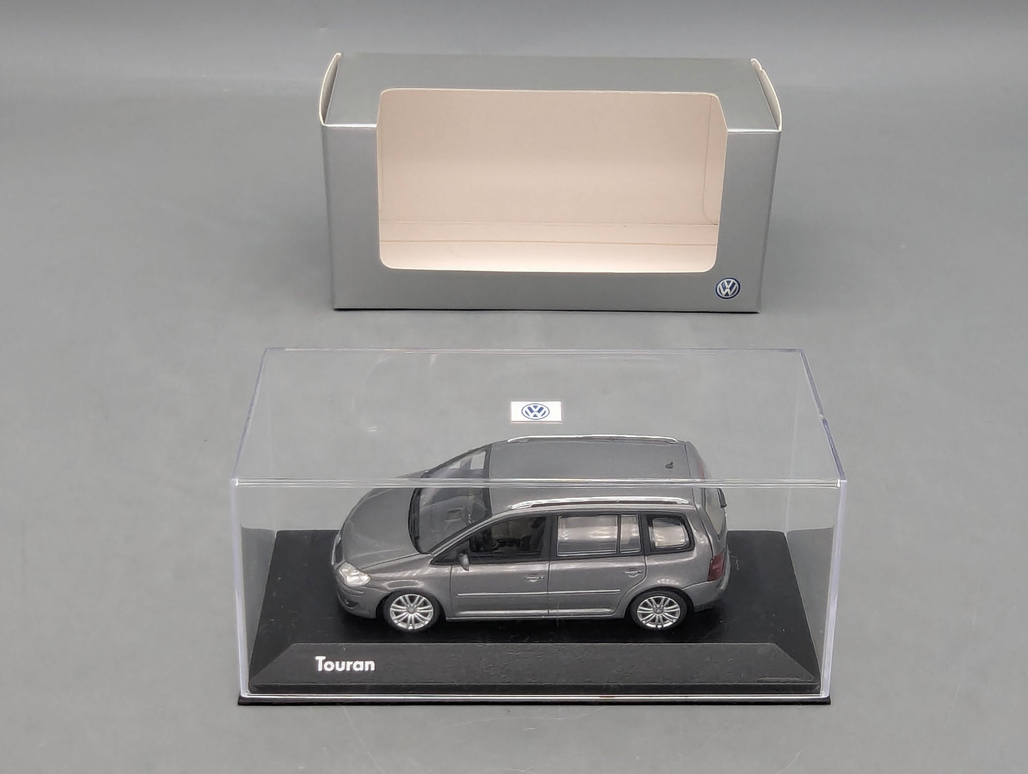 Model Cars 1:43 Minichamps Mercedes Benz SL65 AMG Black Series Silver with original packaging