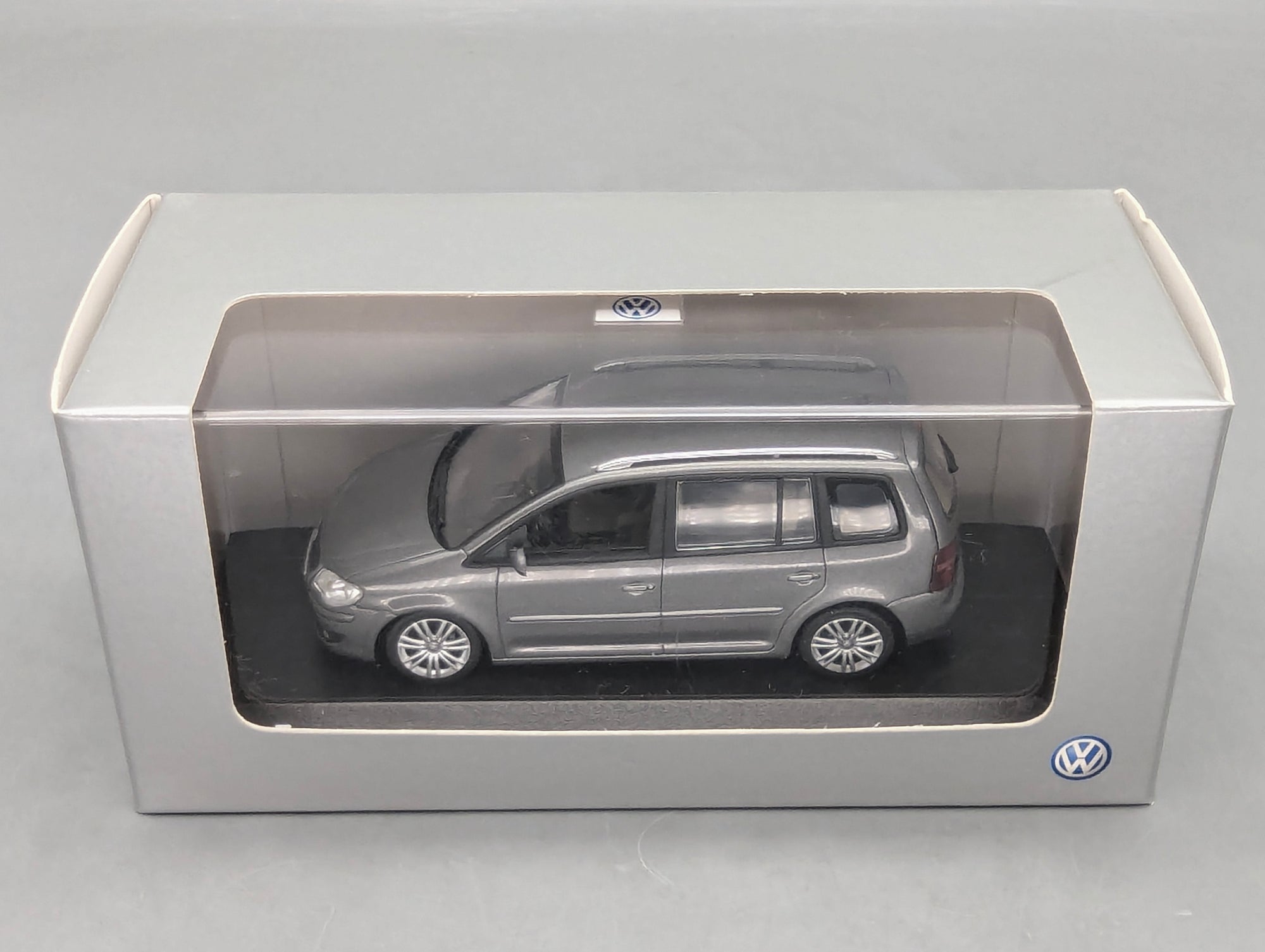 Model Cars 1:43 Minichamps Mercedes Benz SL65 AMG Black Series Silver with original packaging