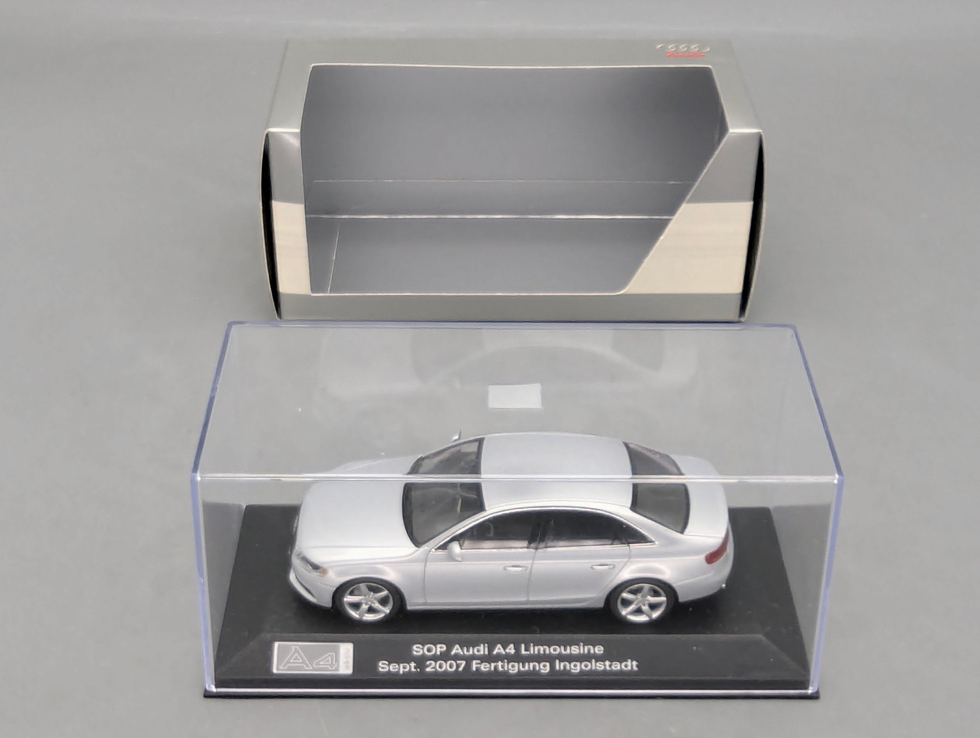 Model Cars 1:43 Minichamps Mercedes Benz SL65 AMG Black Series Silver with original packaging