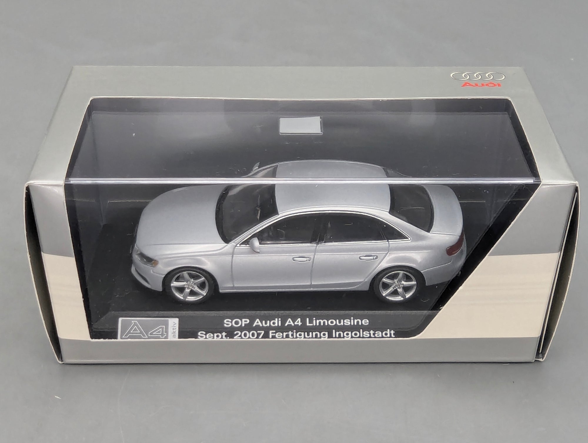 Model Cars 1:43 Minichamps Mercedes Benz SL65 AMG Black Series Silver with original packaging