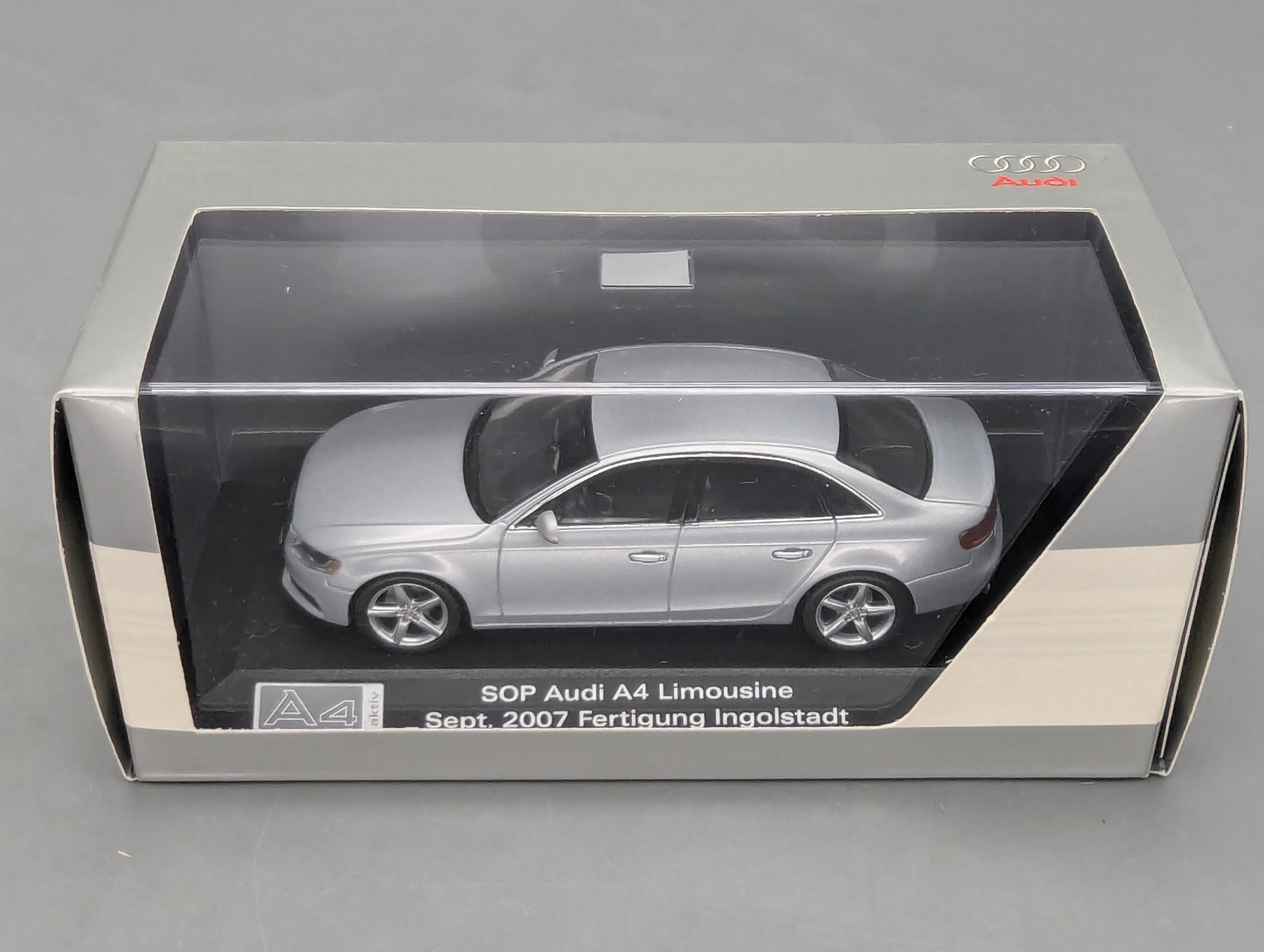 Model Cars 1:43 Minichamps Mercedes Benz SL65 AMG Black Series Silver with original packaging