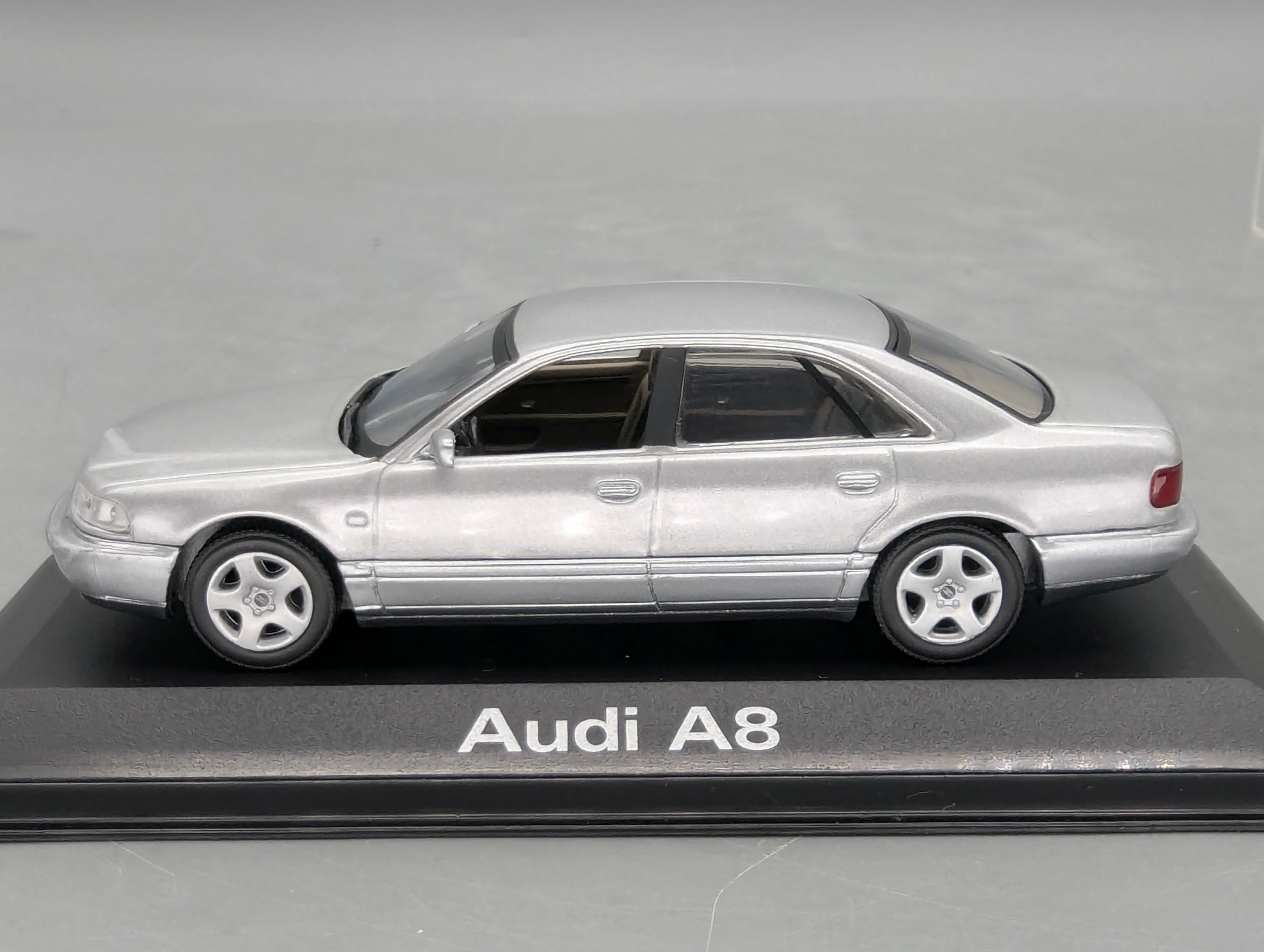 Model Cars 1:43 Minichamps Mercedes Benz SL65 AMG Black Series Silver with original packaging