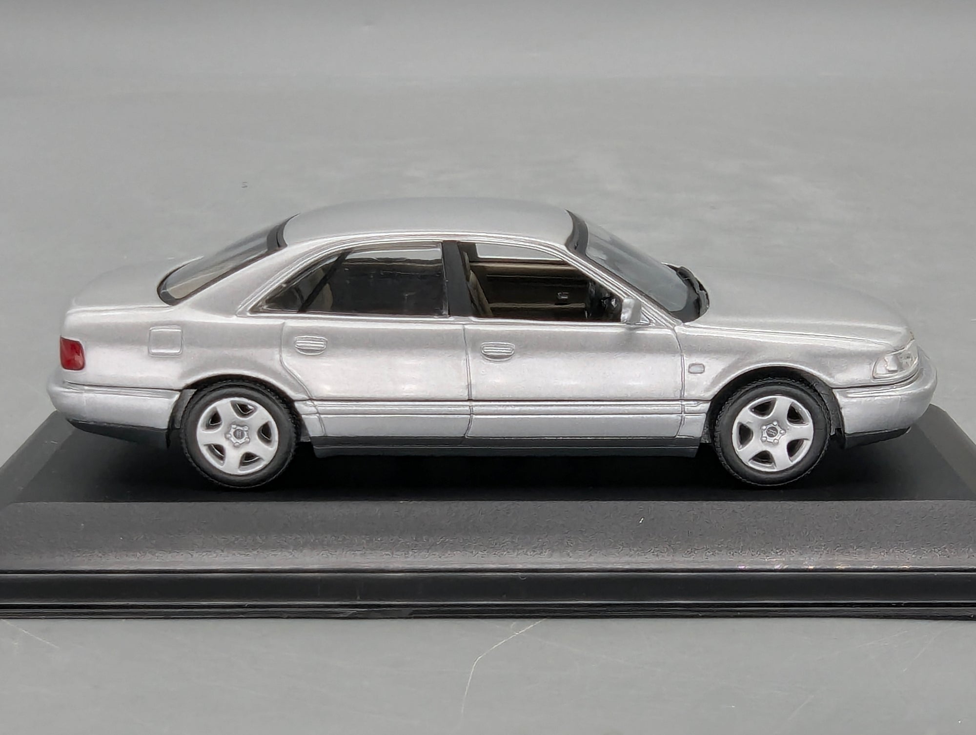 Model Cars 1:43 Minichamps Mercedes Benz SL65 AMG Black Series Silver with original packaging