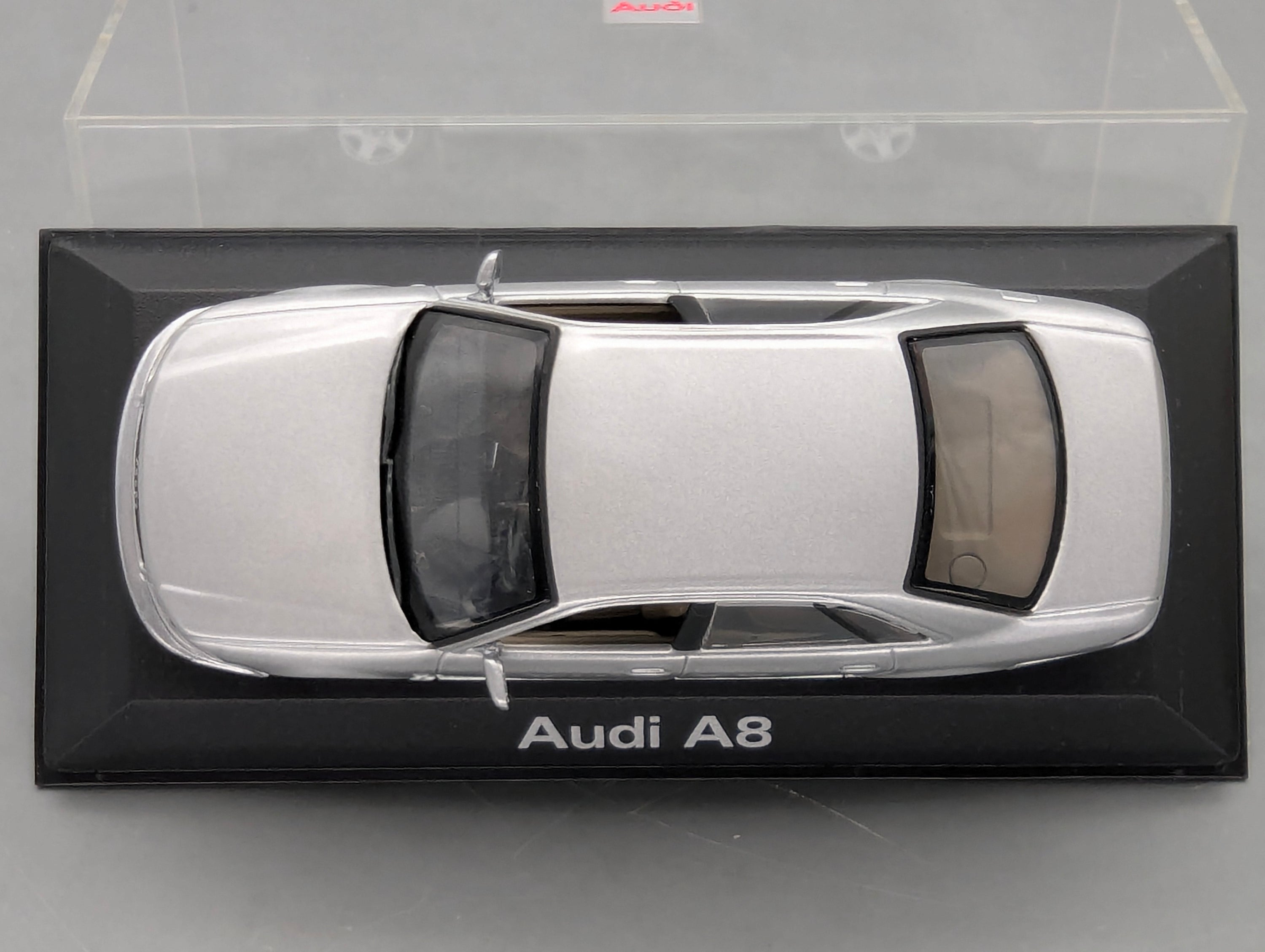 Model Cars 1:43 Minichamps Mercedes Benz SL65 AMG Black Series Silver with original packaging