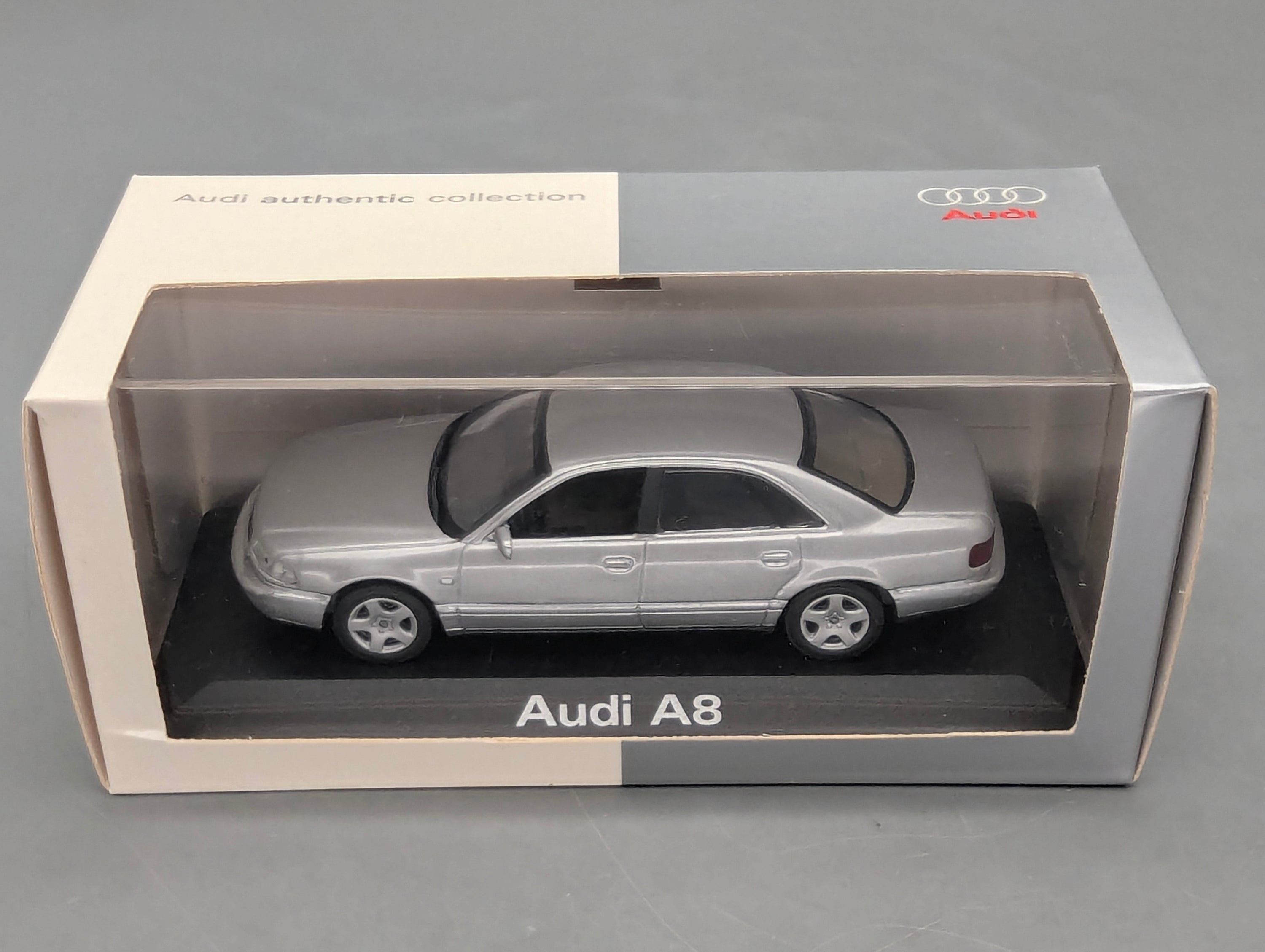 Model Cars 1:43 Minichamps Mercedes Benz SL65 AMG Black Series Silver with original packaging