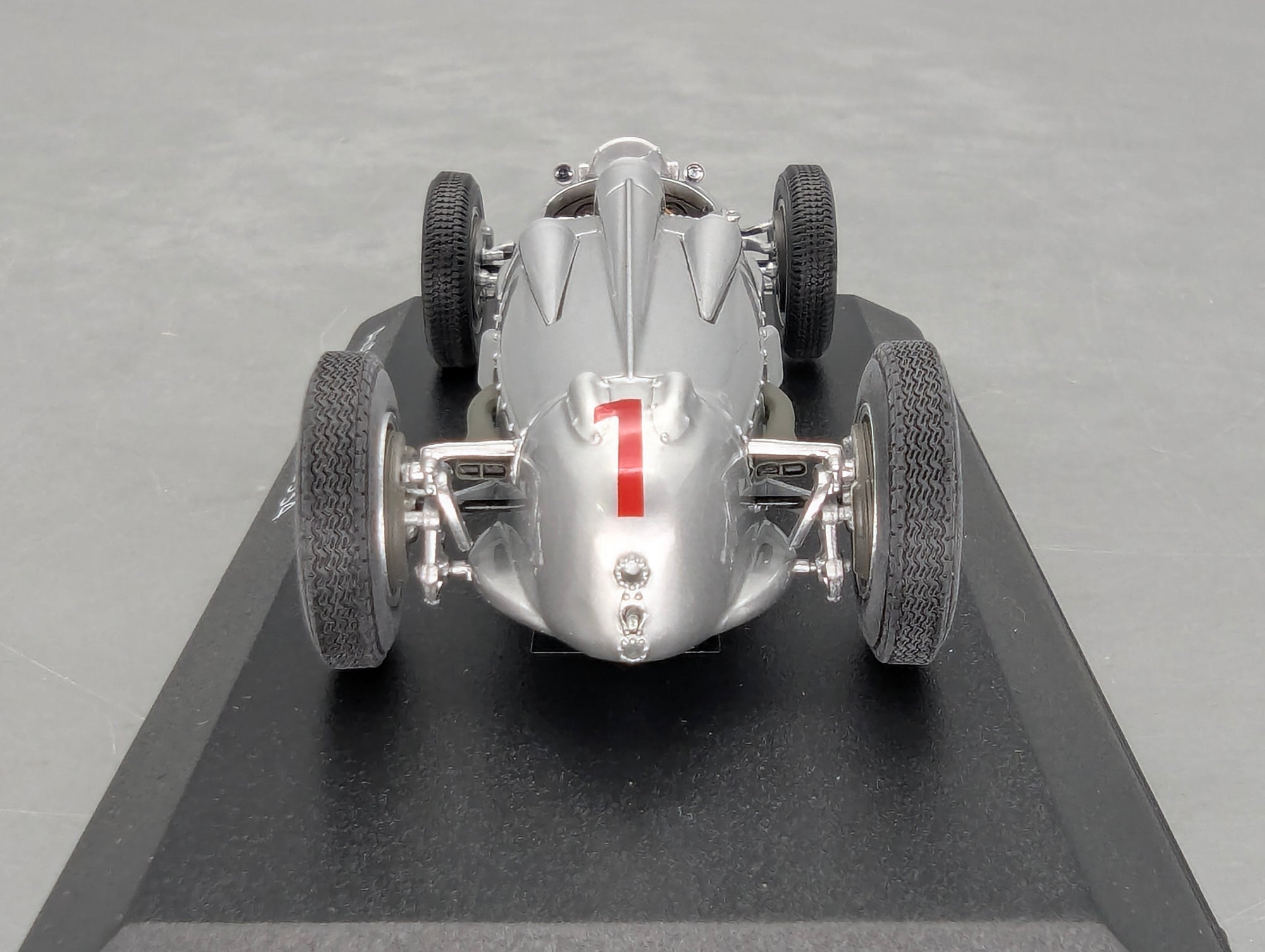 Modellautos 1:43 Minichamps Audi Auto Union Typ A 1934 Silber mit Dealer OVP