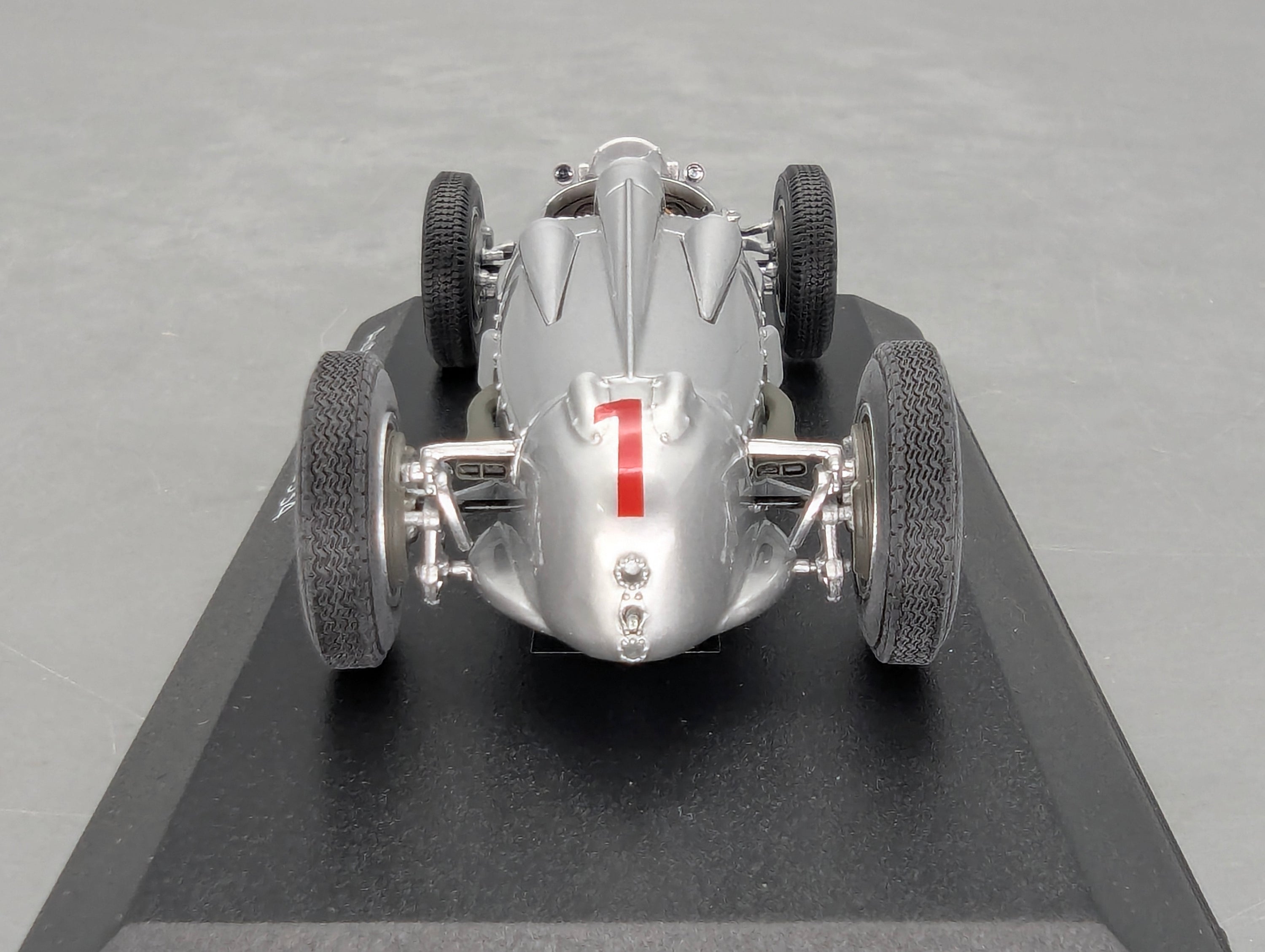 Modellautos 1:43 Minichamps Audi Auto Union Typ A 1934 Silber mit Dealer OVP