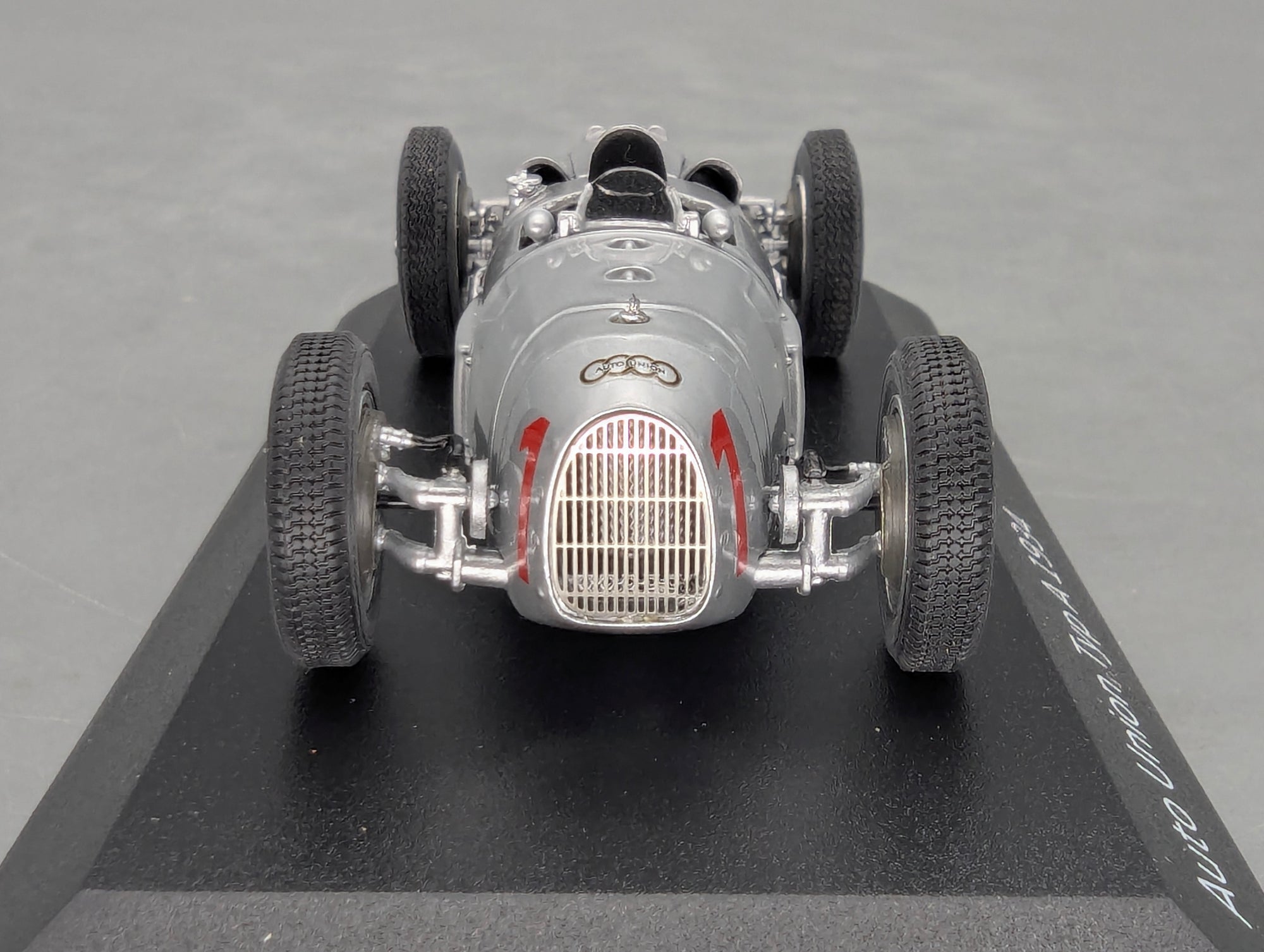 Modellautos 1:43 Minichamps Audi Auto Union Typ A 1934 Silber mit Dealer OVP