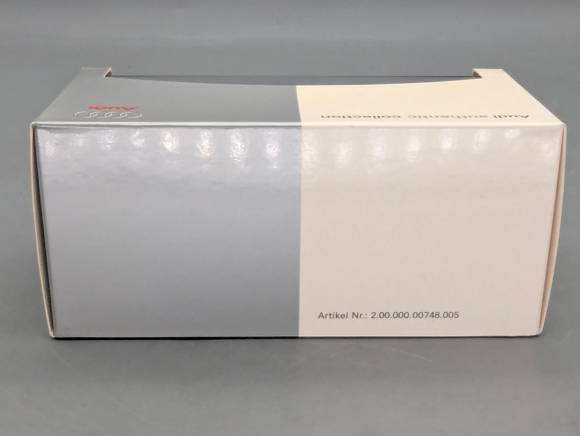 Model Cars 1:43 Minichamps Mercedes Benz SL65 AMG Black Series Silver with original packaging
