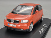Modellautos 1:43 Minichamps Audi A2 Jaipurrot mit Dealer OVP