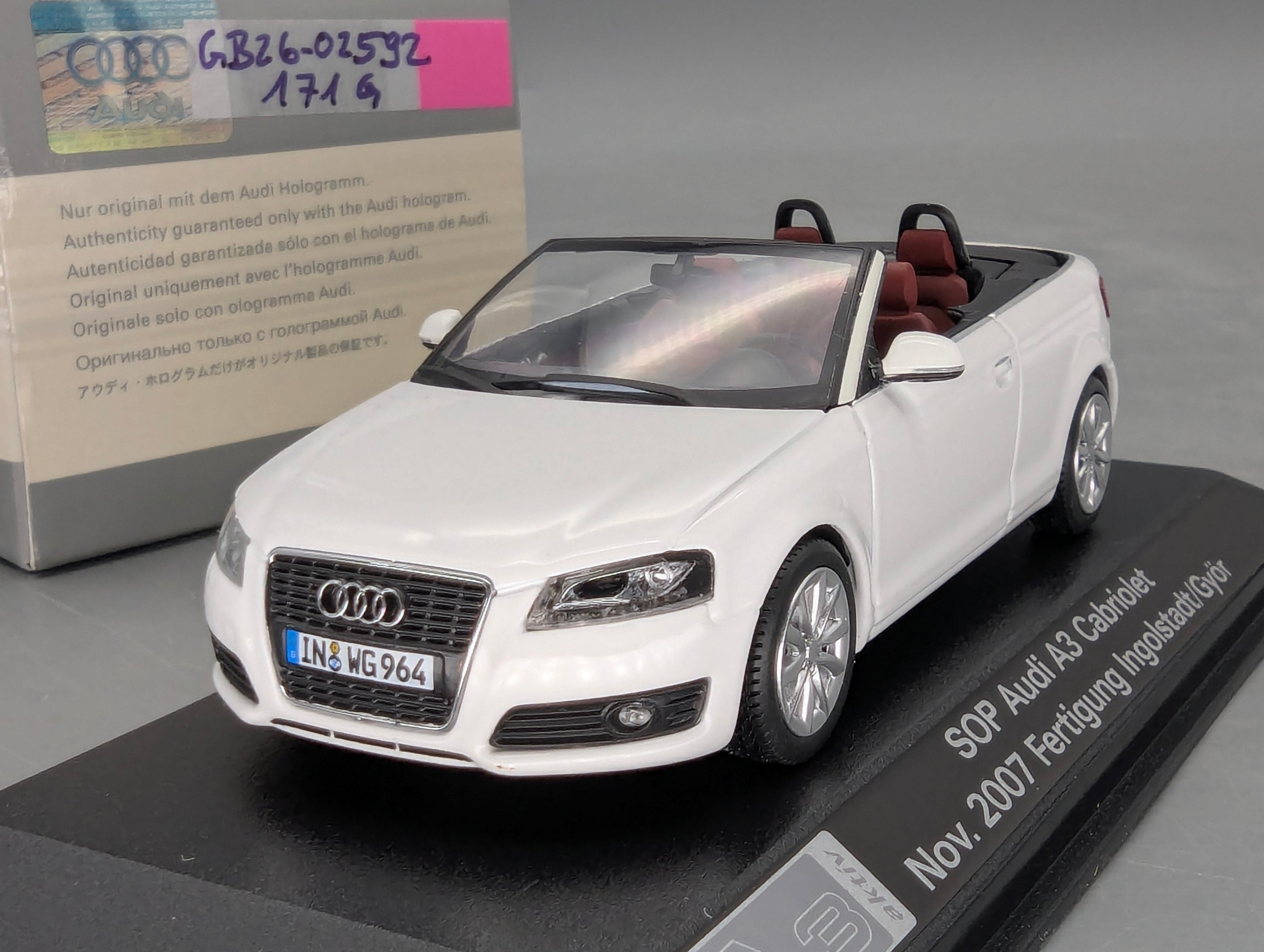 Modellautos 1:43 Minichamps Audi A3 Cabriolet 2007 Weiiß mit Dealer OVP