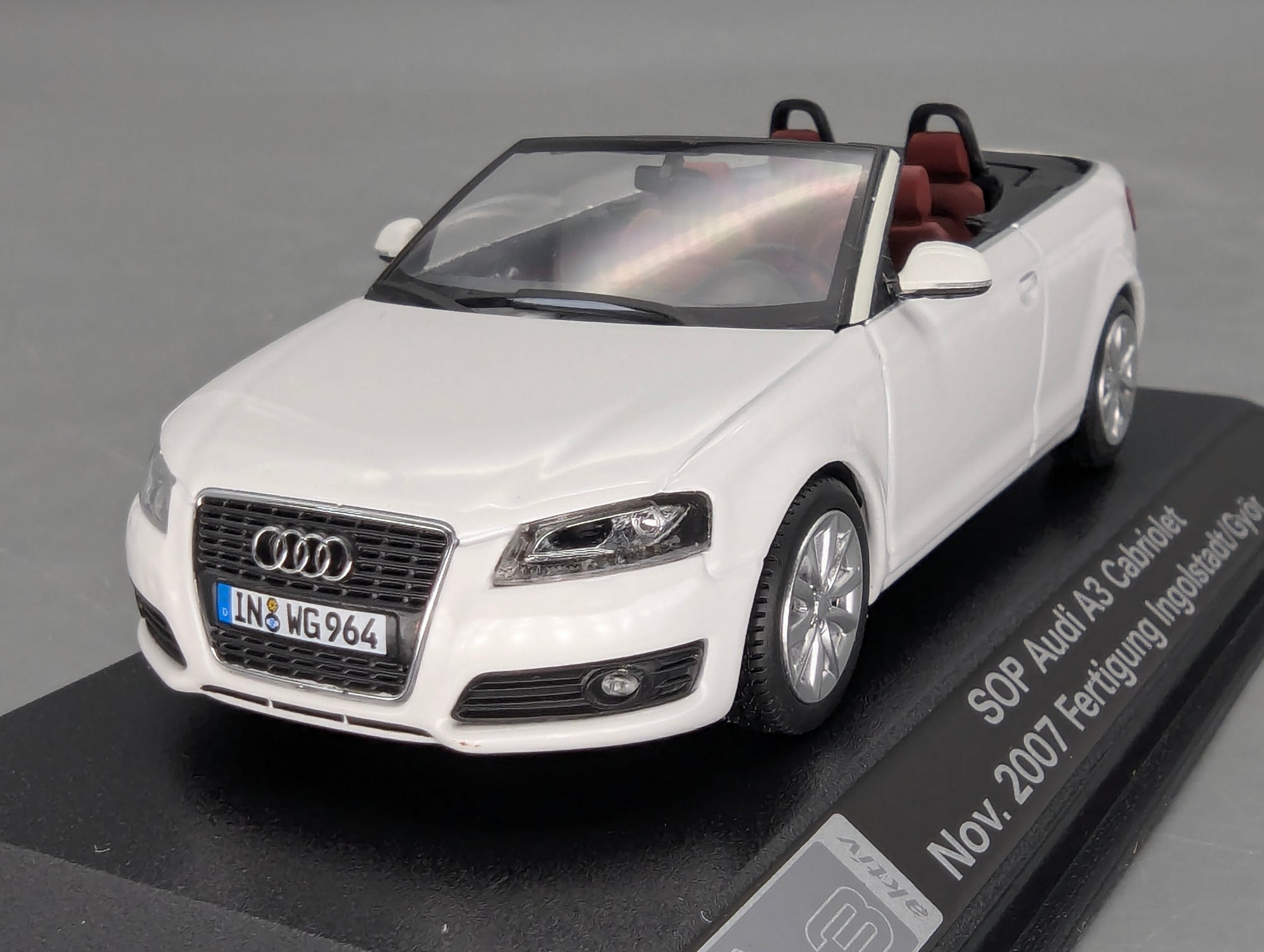 Modellautos 1:43 Minichamps Audi A3 Cabriolet 2007 Weiiß mit Dealer OVP