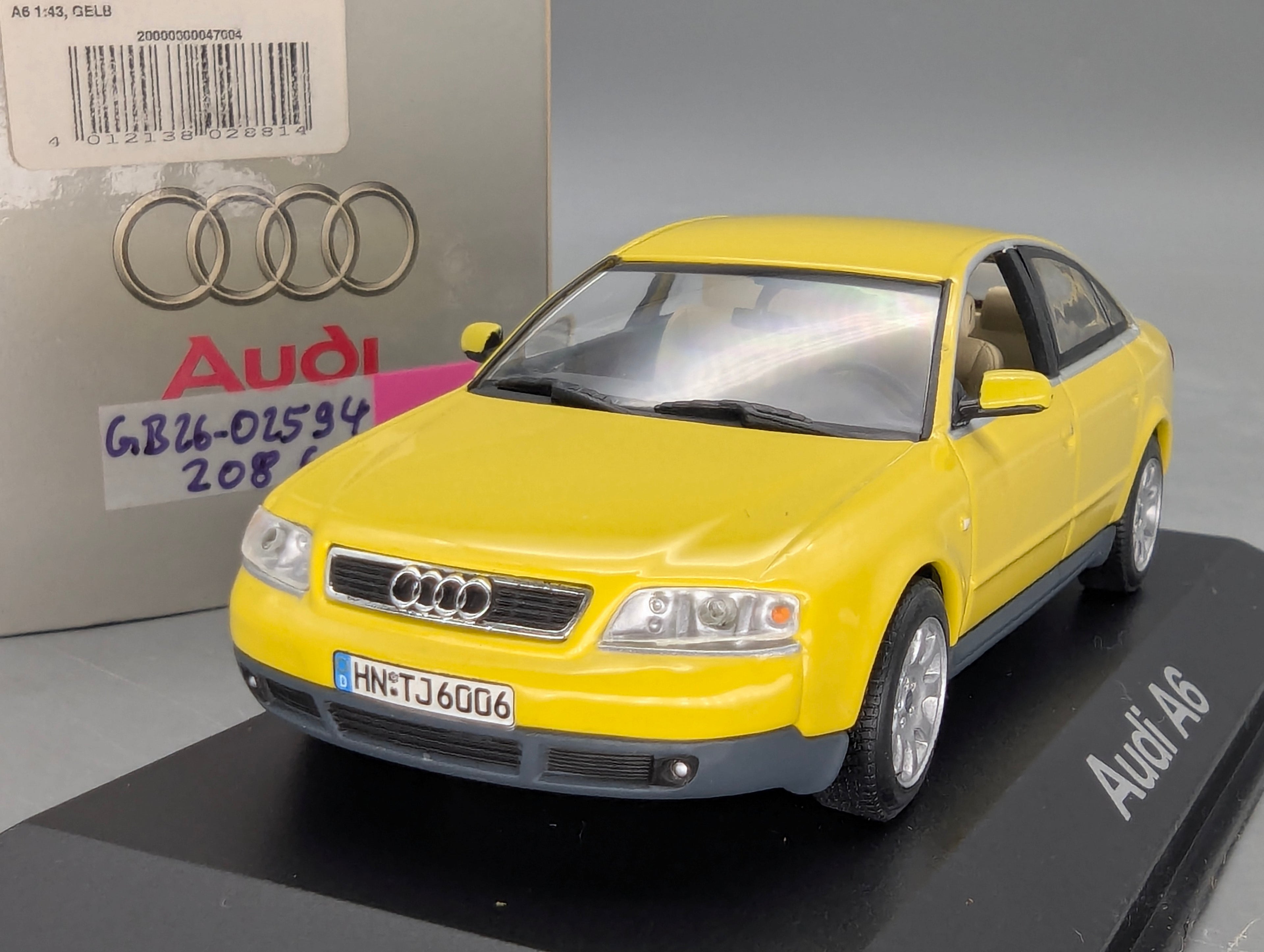 Modellautos 1:43 Minichamps Audi A6 Gelb mit Dealer OVP