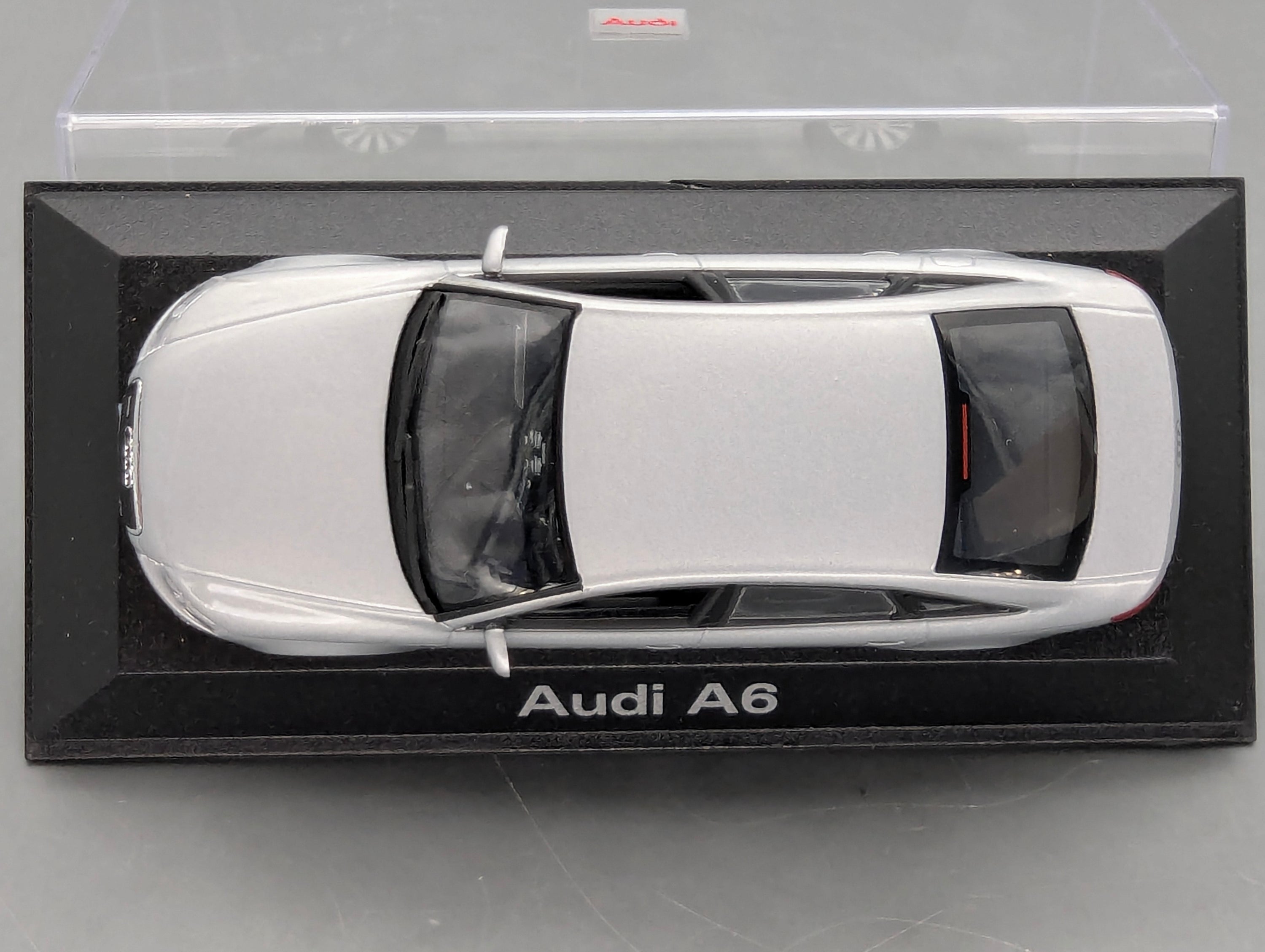 Modellautos 1:43 Minichamps Audi A6 Eissilber Metallic mit Dealer OVP