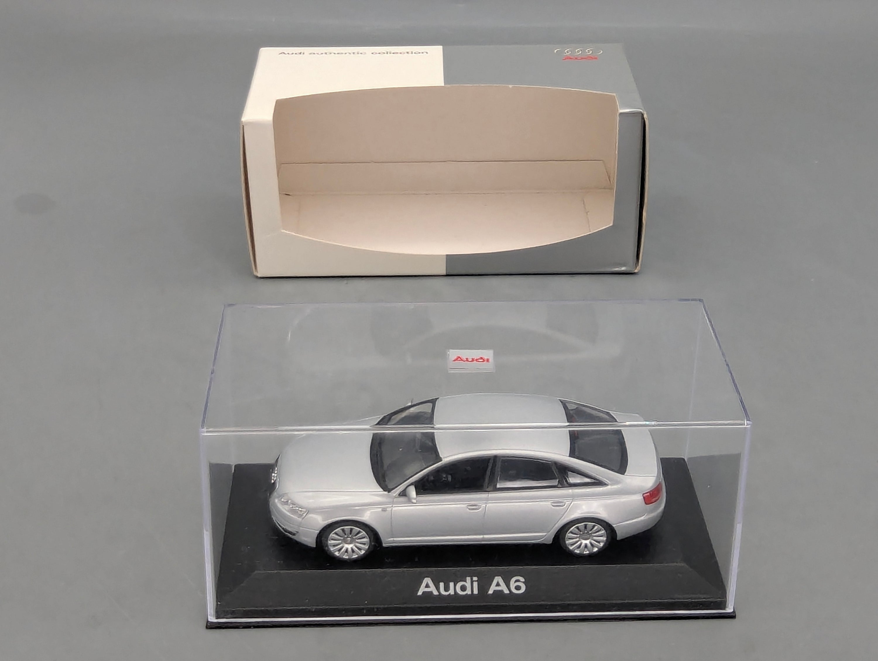 Modellautos 1:43 Minichamps Audi A6 Eissilber Metallic mit Dealer OVP