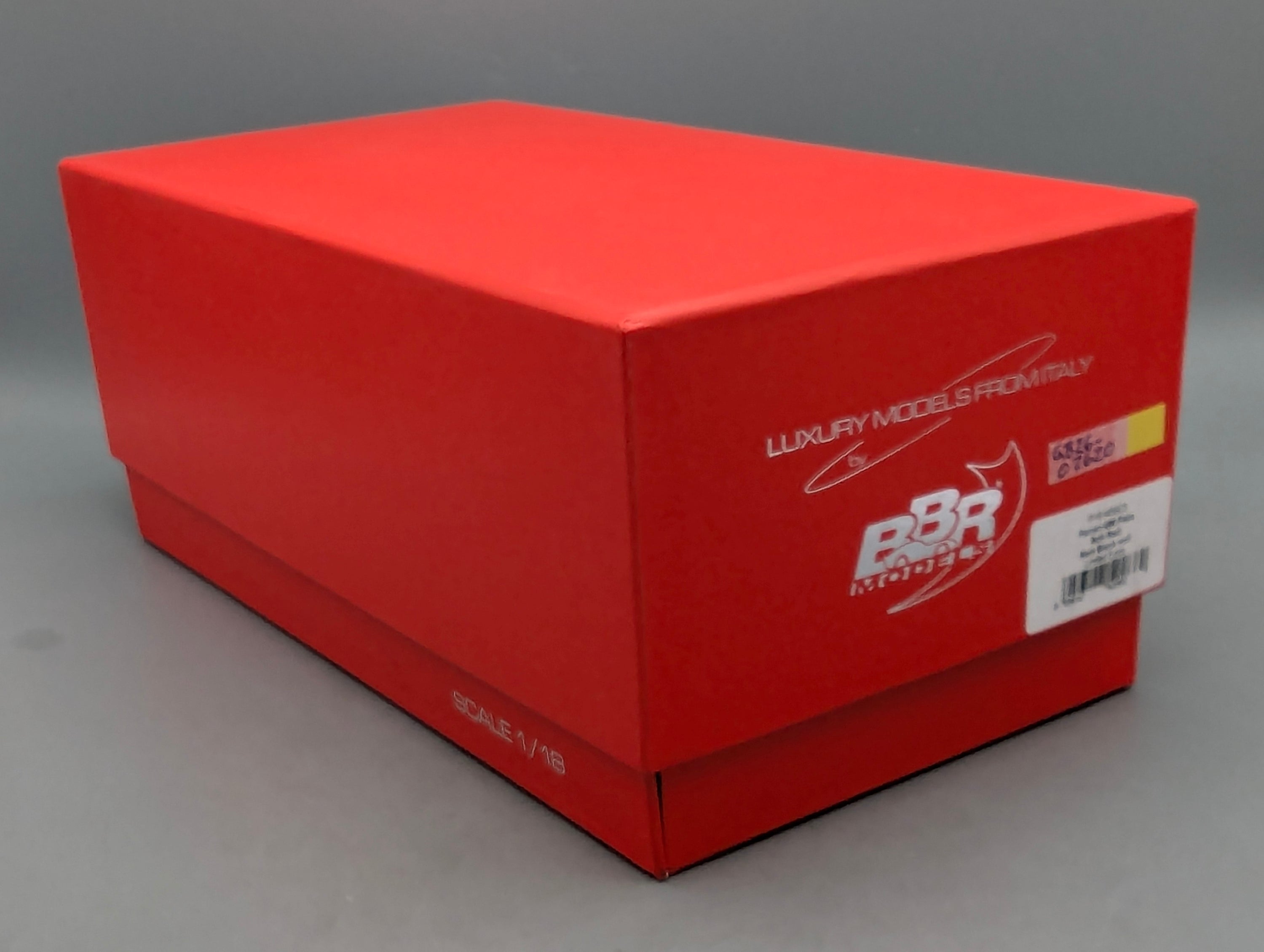 Modellautos 1:18 BBR Ferrari 488 Pista Soft Red Ltd 05/05 mit Lederplatte Vitrine OVP