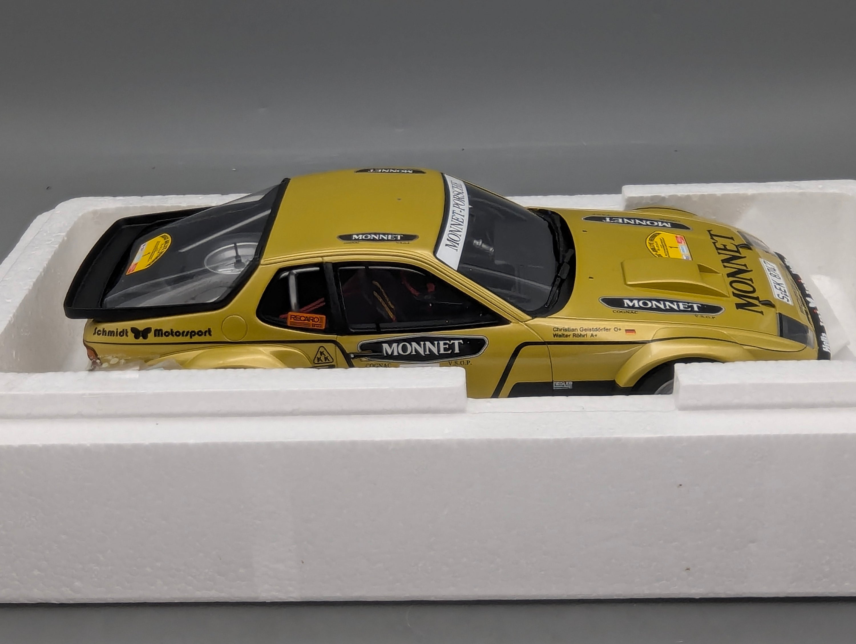 Modellautos 1:18 Otto OT442 Porsche 924 Carrera GT Gr. 4 #1  W. Röhrl mit OVP