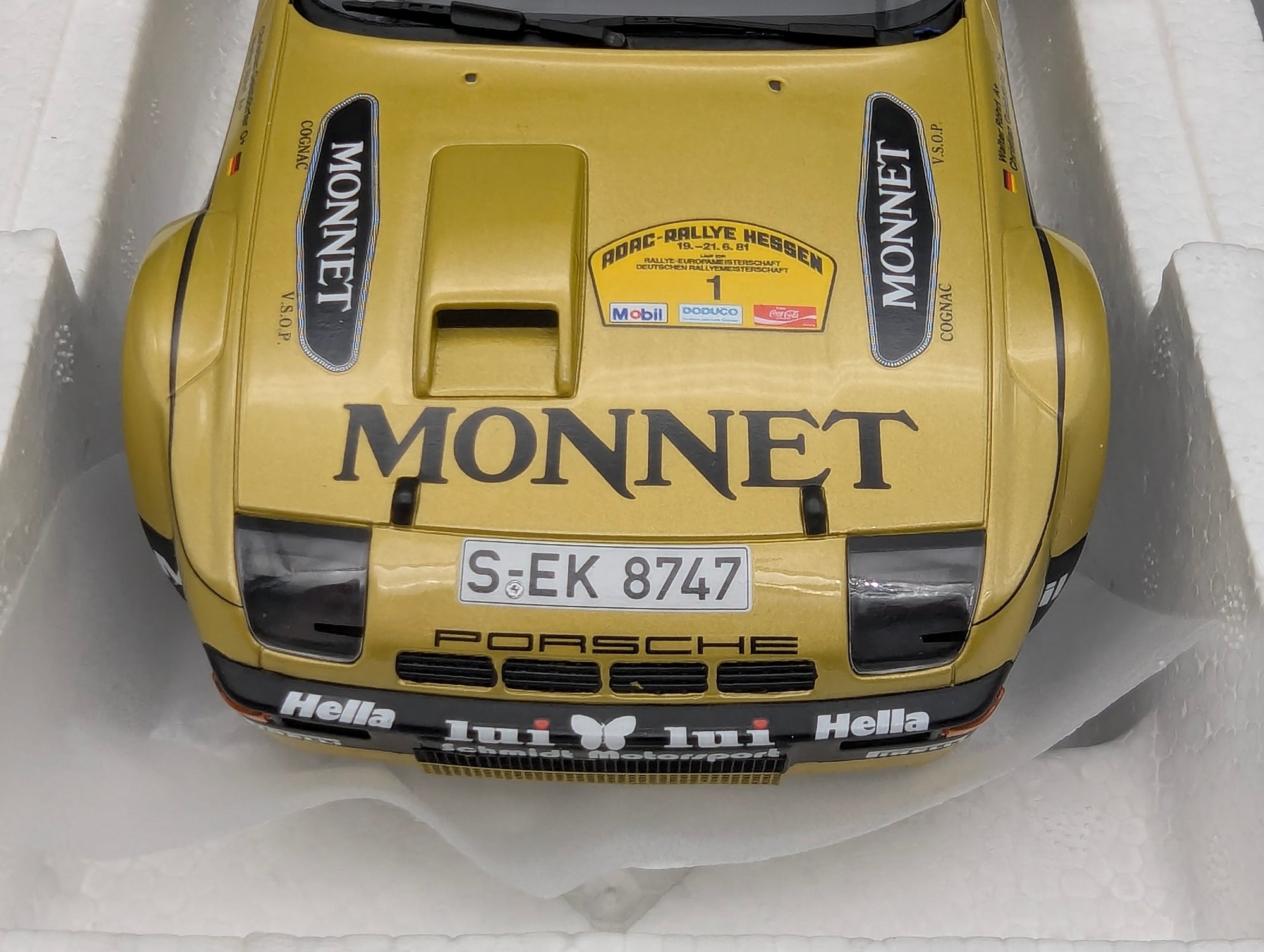 Modellautos 1:18 Otto OT442 Porsche 924 Carrera GT Gr. 4 #1  W. Röhrl mit OVP