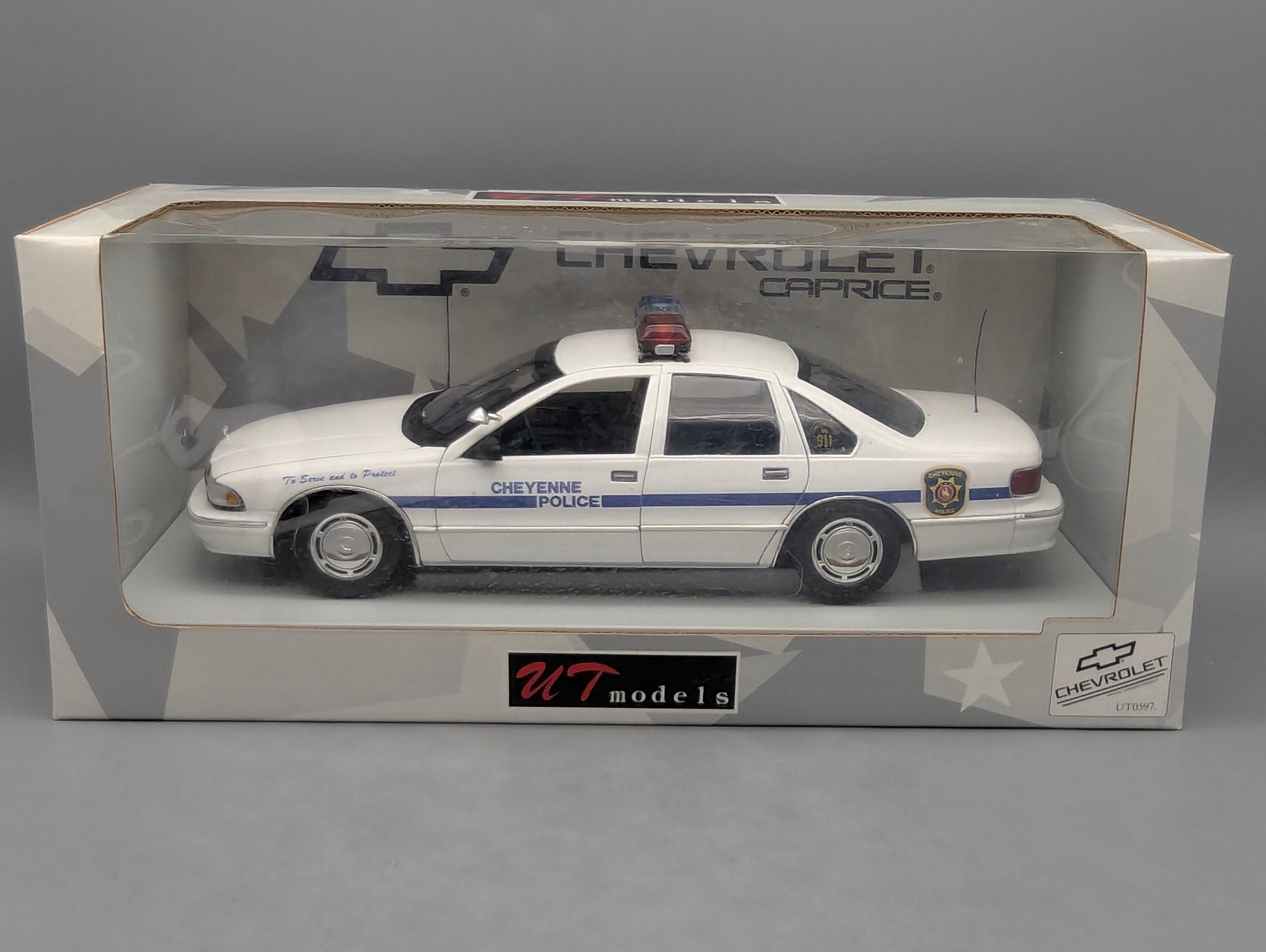 Modellautos 1:18 UT Models 21025 Chevrolet Caprice Cheyenne Police Car mit OVP