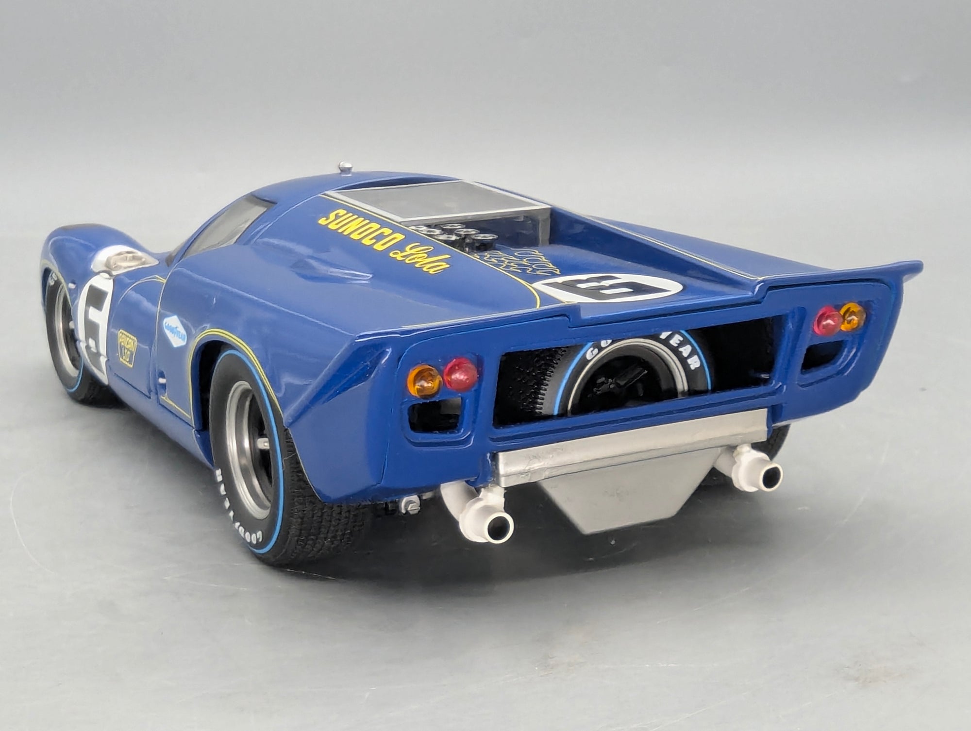 Coches en miniatura 1:43 Minichamps Mercedes Benz SL65 AMG Black Series Plata con embalaje original