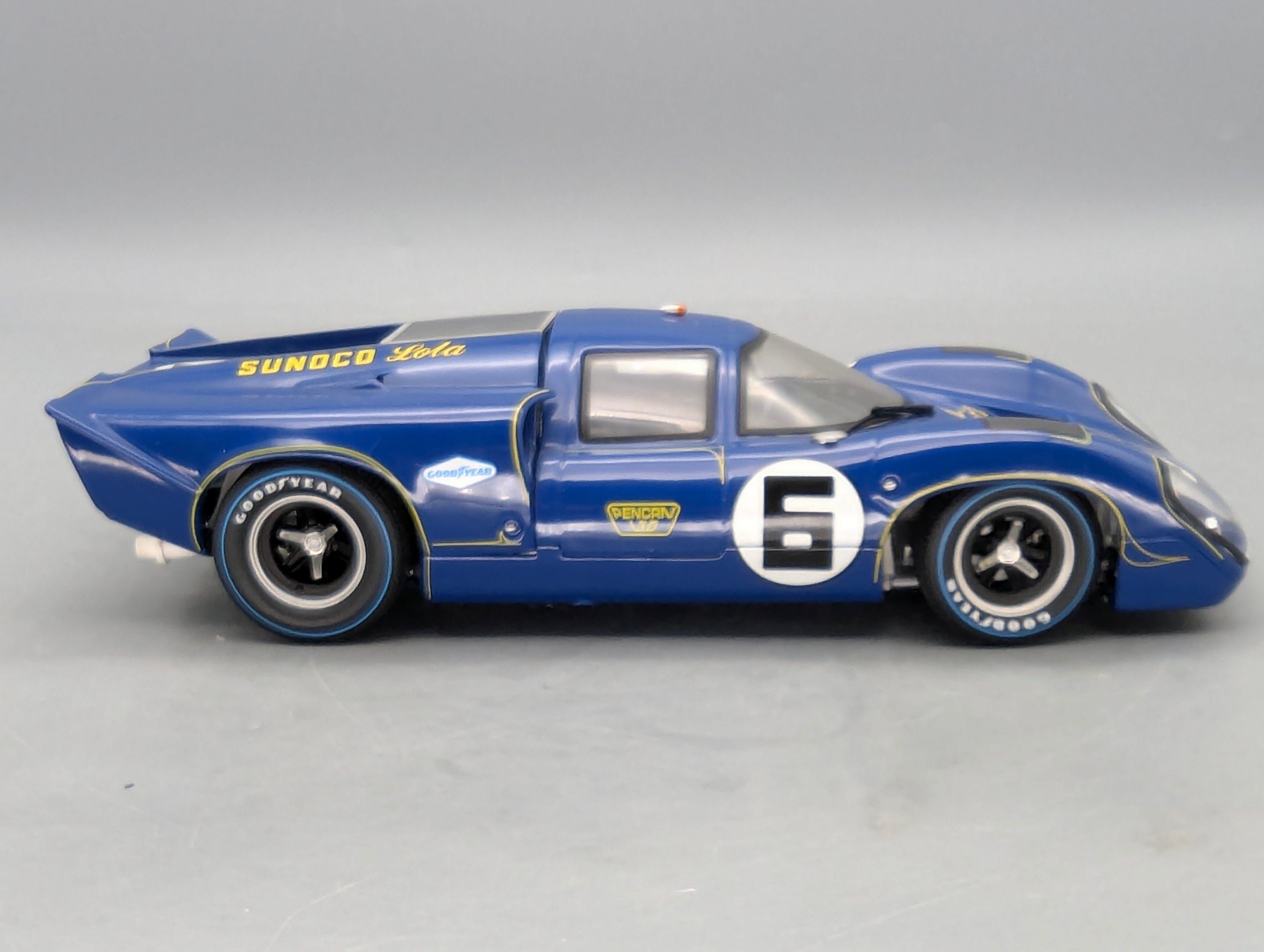 Coches en miniatura 1:43 Minichamps Mercedes Benz SL65 AMG Black Series Plata con embalaje original