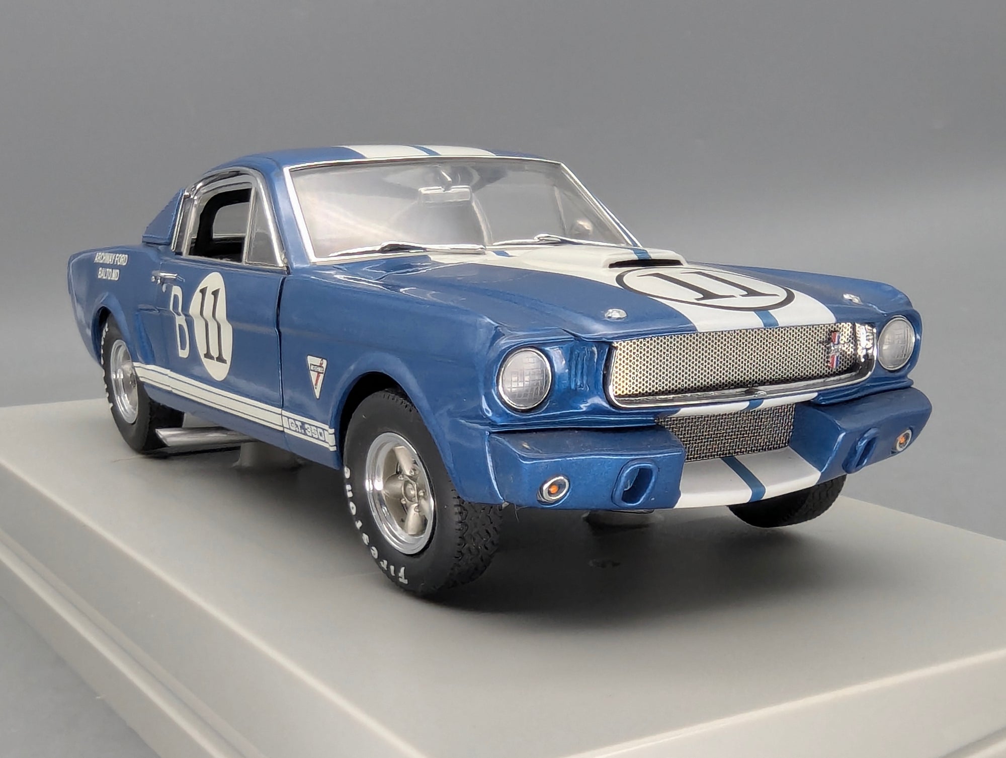 Modellautos 1:18 GMP 1101 Ford Shelby Mustang G.T. 350 R #11B Donohue mit OVP