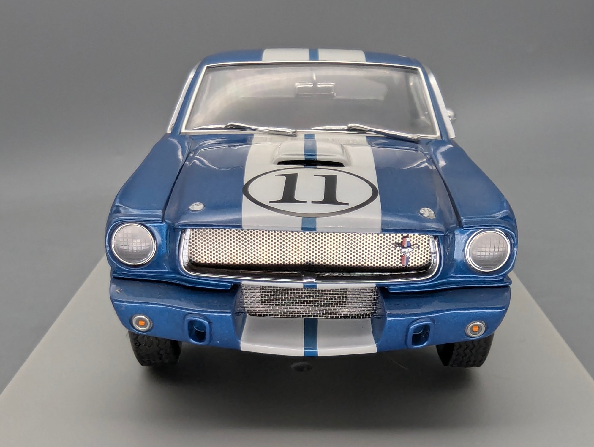 Modellautos 1:18 GMP 1101 Ford Shelby Mustang G.T. 350 R #11B Donohue mit OVP