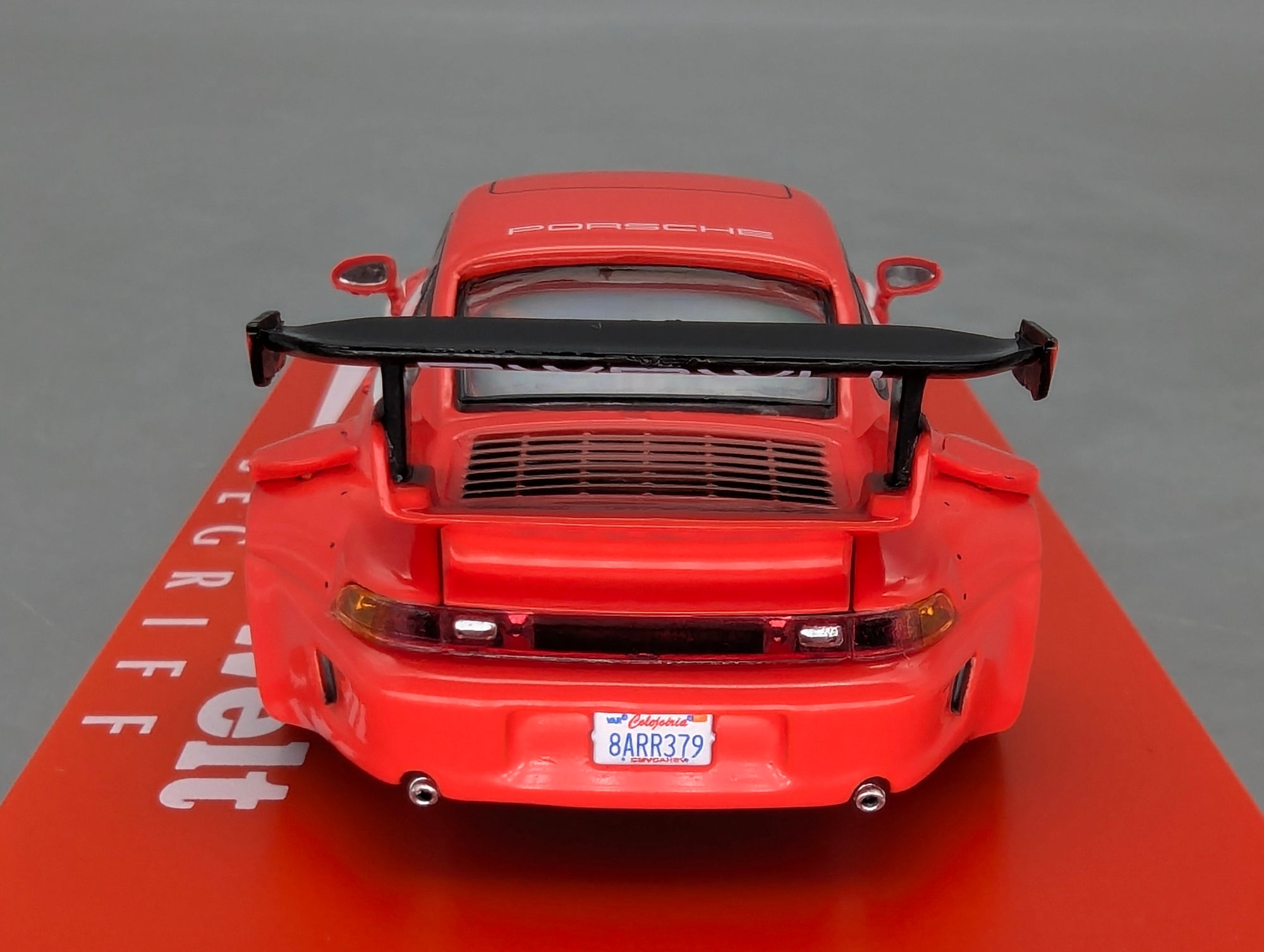 Model Cars 1:43 Minichamps Mercedes Benz SL65 AMG Black Series Silver with original packaging