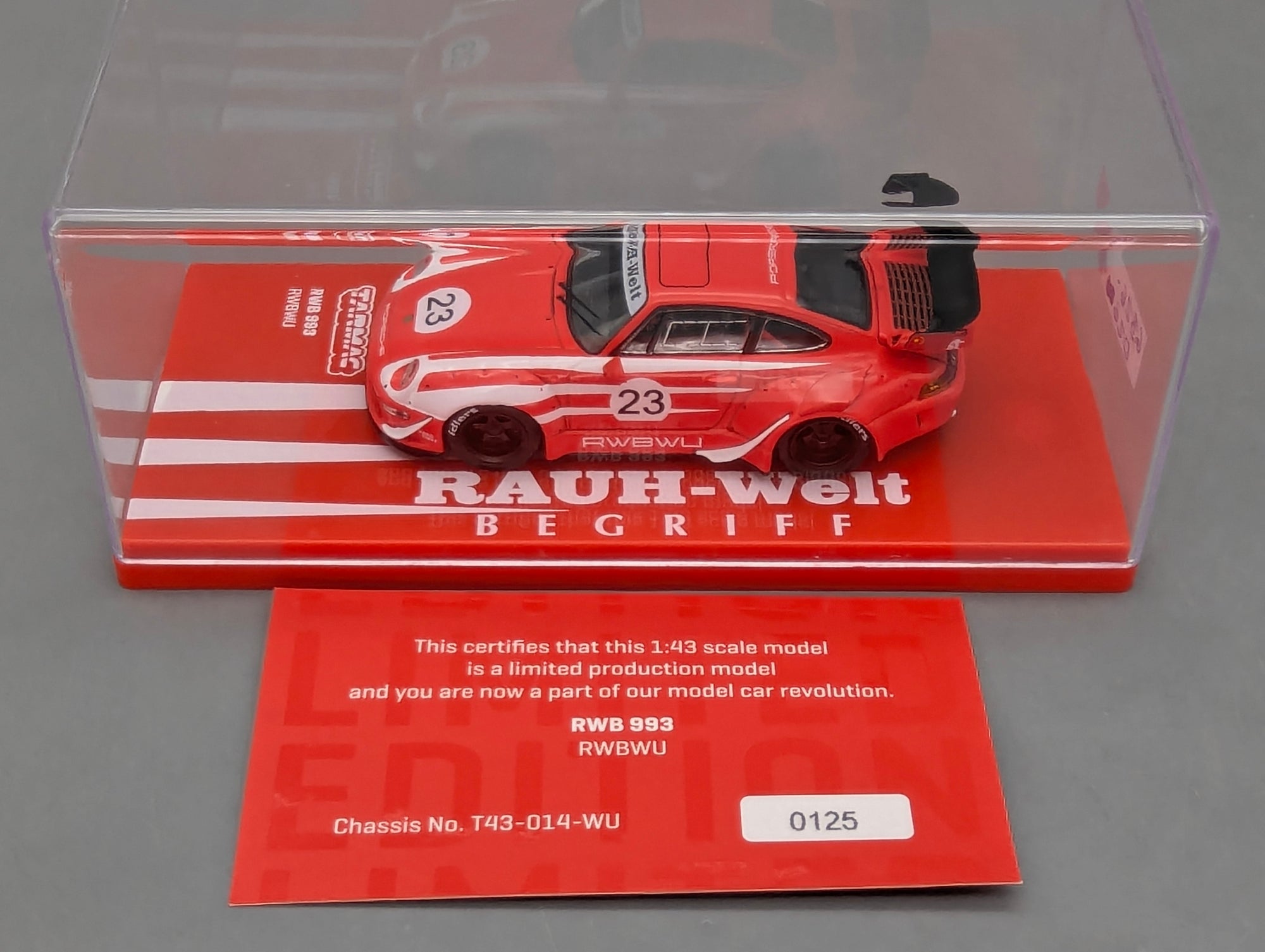 Model Cars 1:43 Minichamps Mercedes Benz SL65 AMG Black Series Silver with original packaging