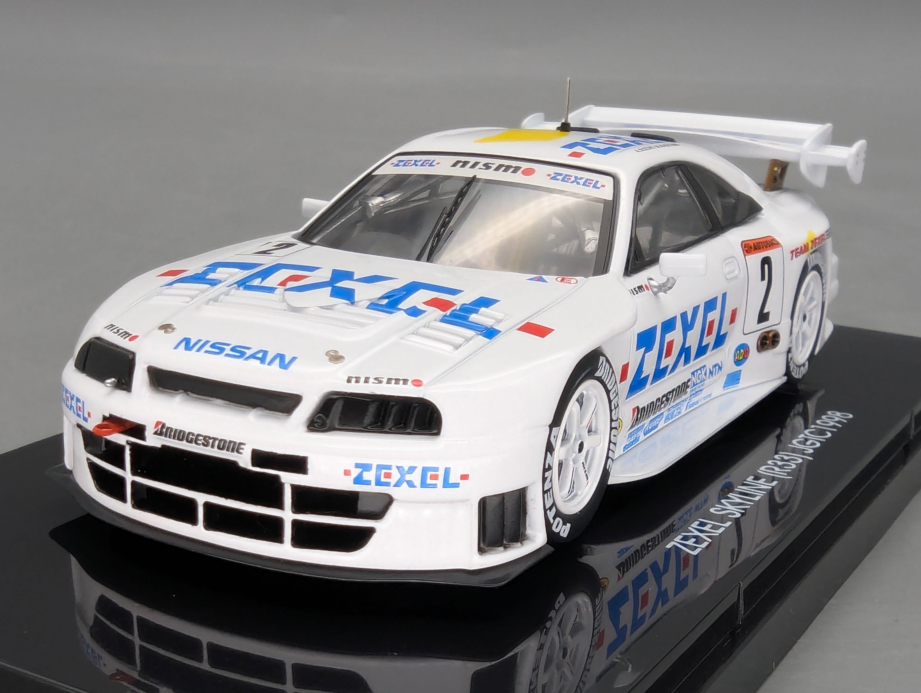 Coches en miniatura 1:43 Minichamps Mercedes Benz SL65 AMG Black Series Plata con embalaje original