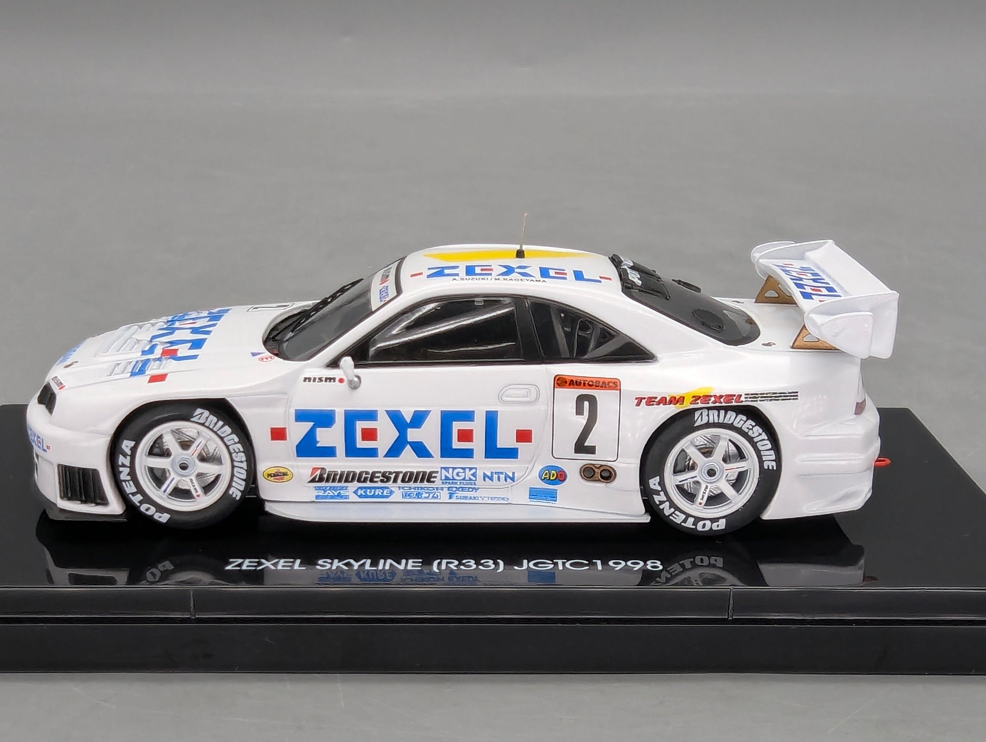 Coches en miniatura 1:43 Minichamps Mercedes Benz SL65 AMG Black Series Plata con embalaje original
