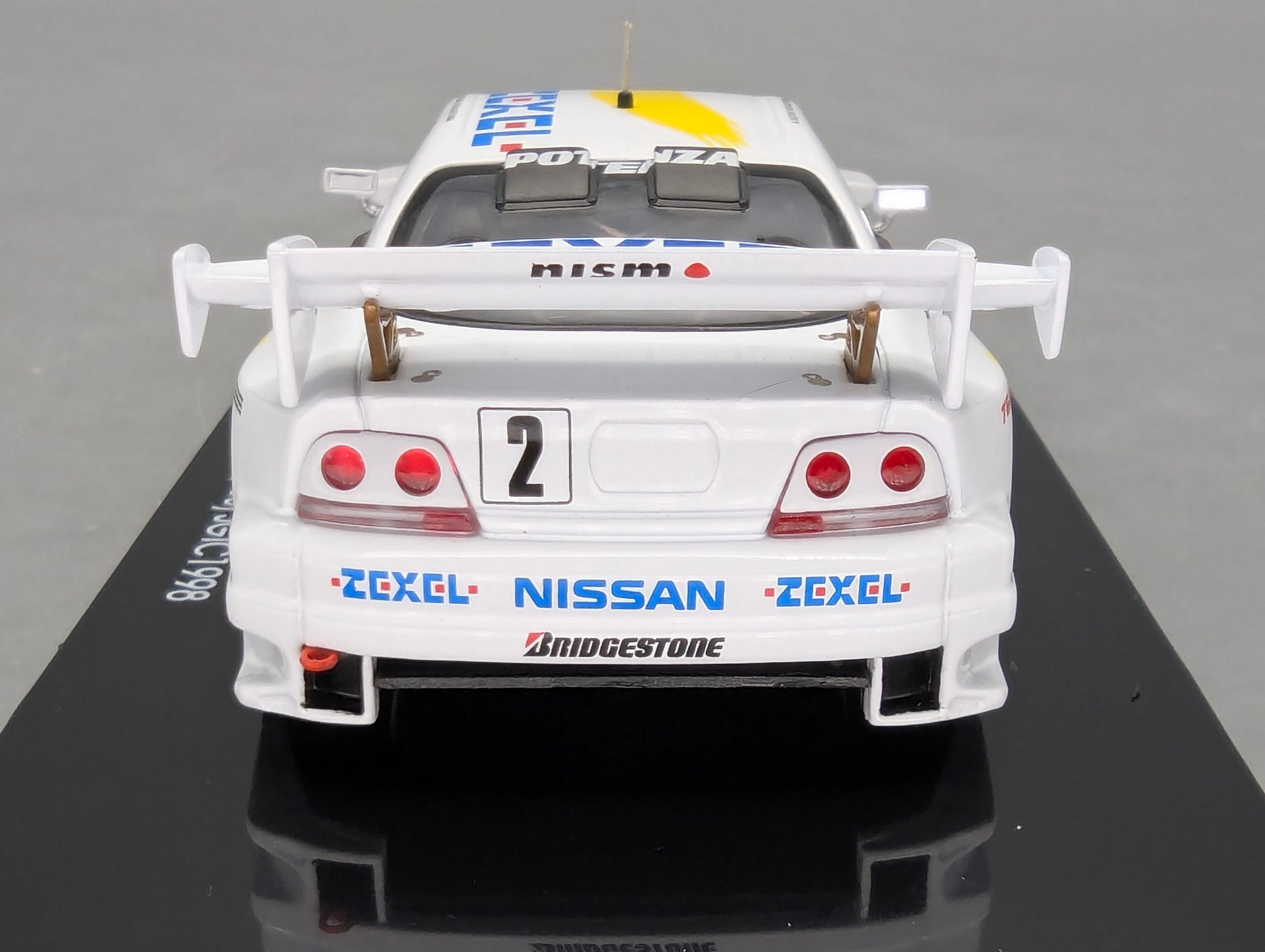 Coches en miniatura 1:43 Minichamps Mercedes Benz SL65 AMG Black Series Plata con embalaje original
