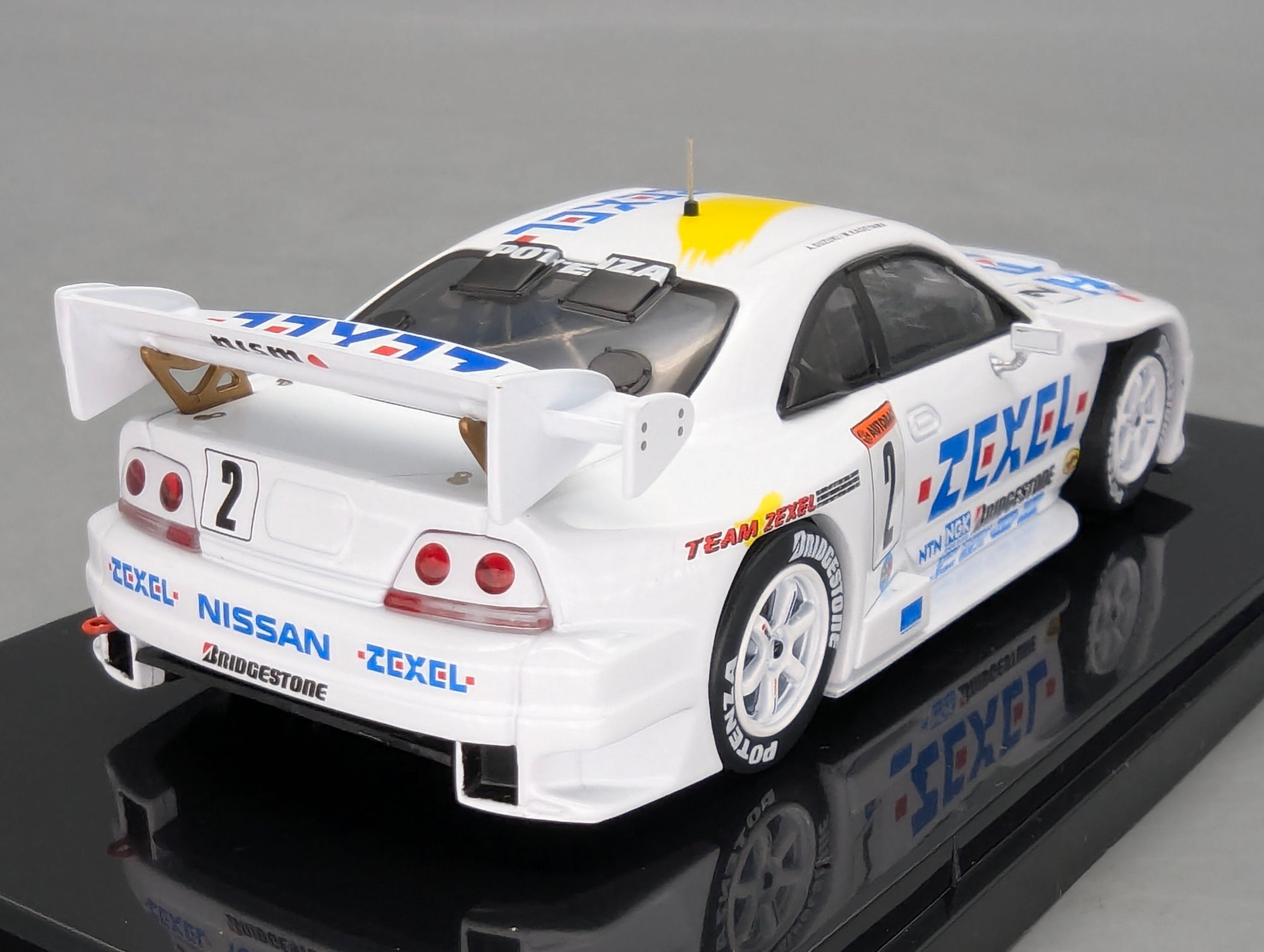 Coches en miniatura 1:43 Minichamps Mercedes Benz SL65 AMG Black Series Plata con embalaje original